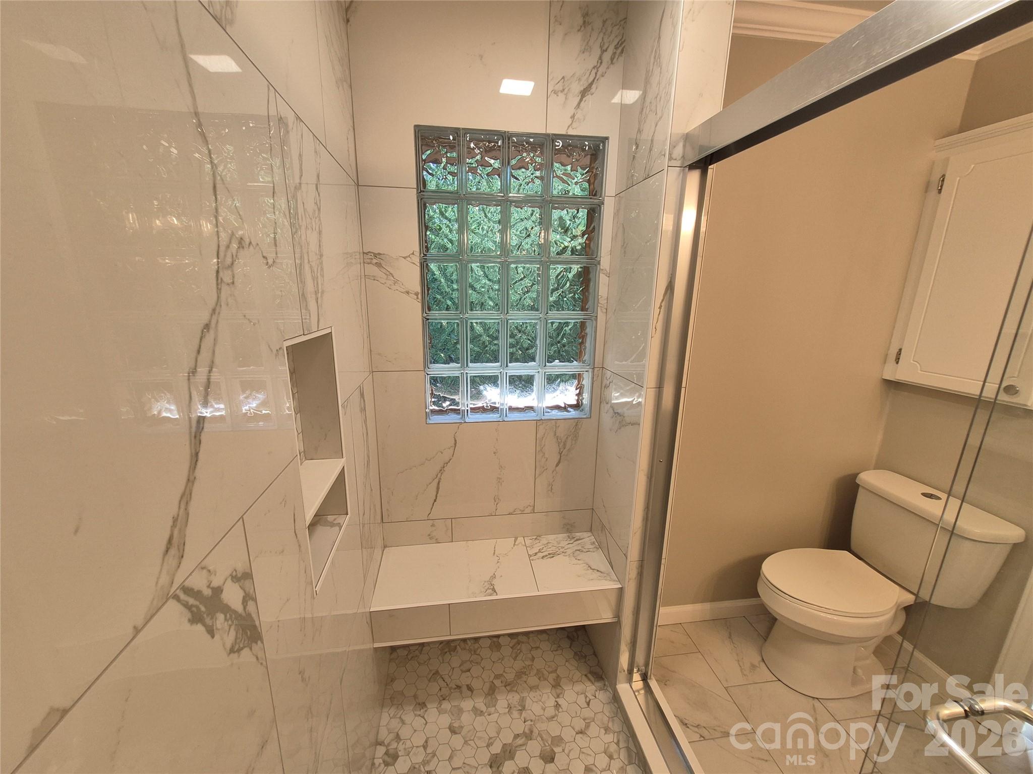 En Suite Bathroom - 390 Low Water Bridge Road, Troy
