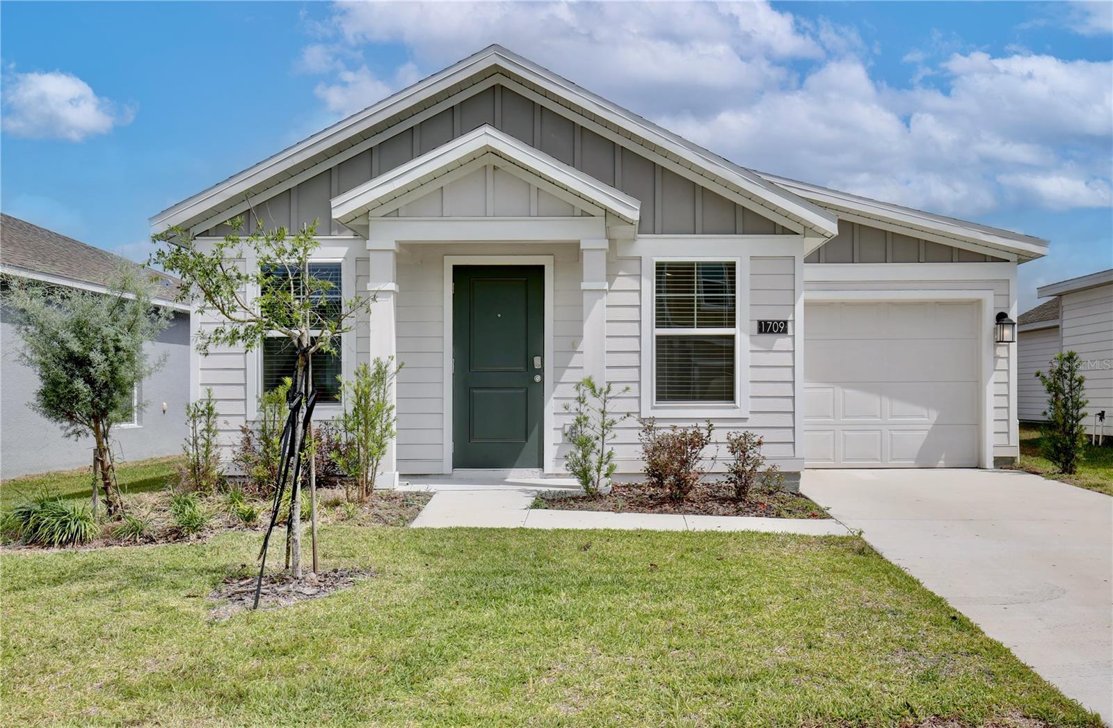 1709 TEAGAN LN