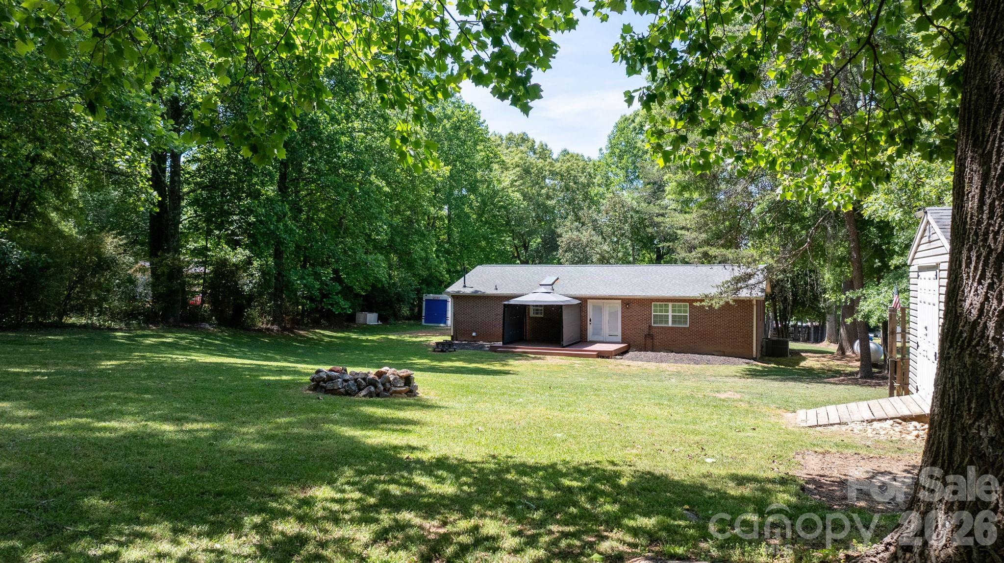 Single Family Residence at 119 Nevermore Lane, Statesville, photo 10 of 36