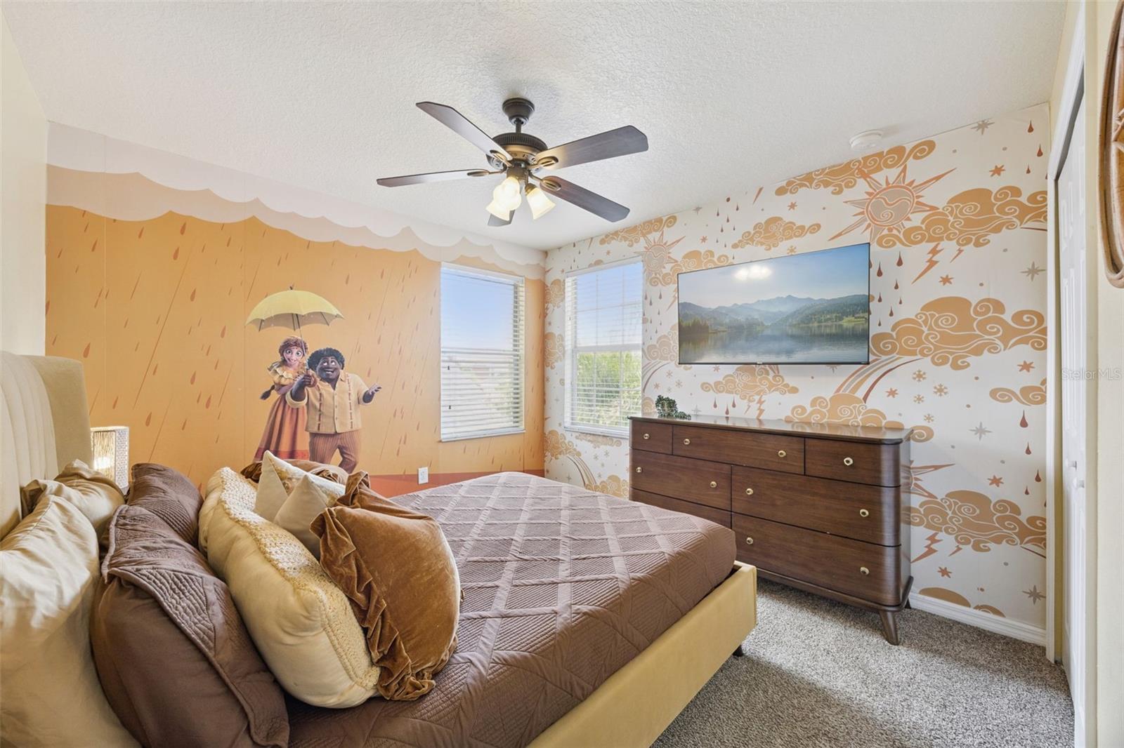 Room 1 - 4460 NIRVANA PKWY, KISSIMMEE