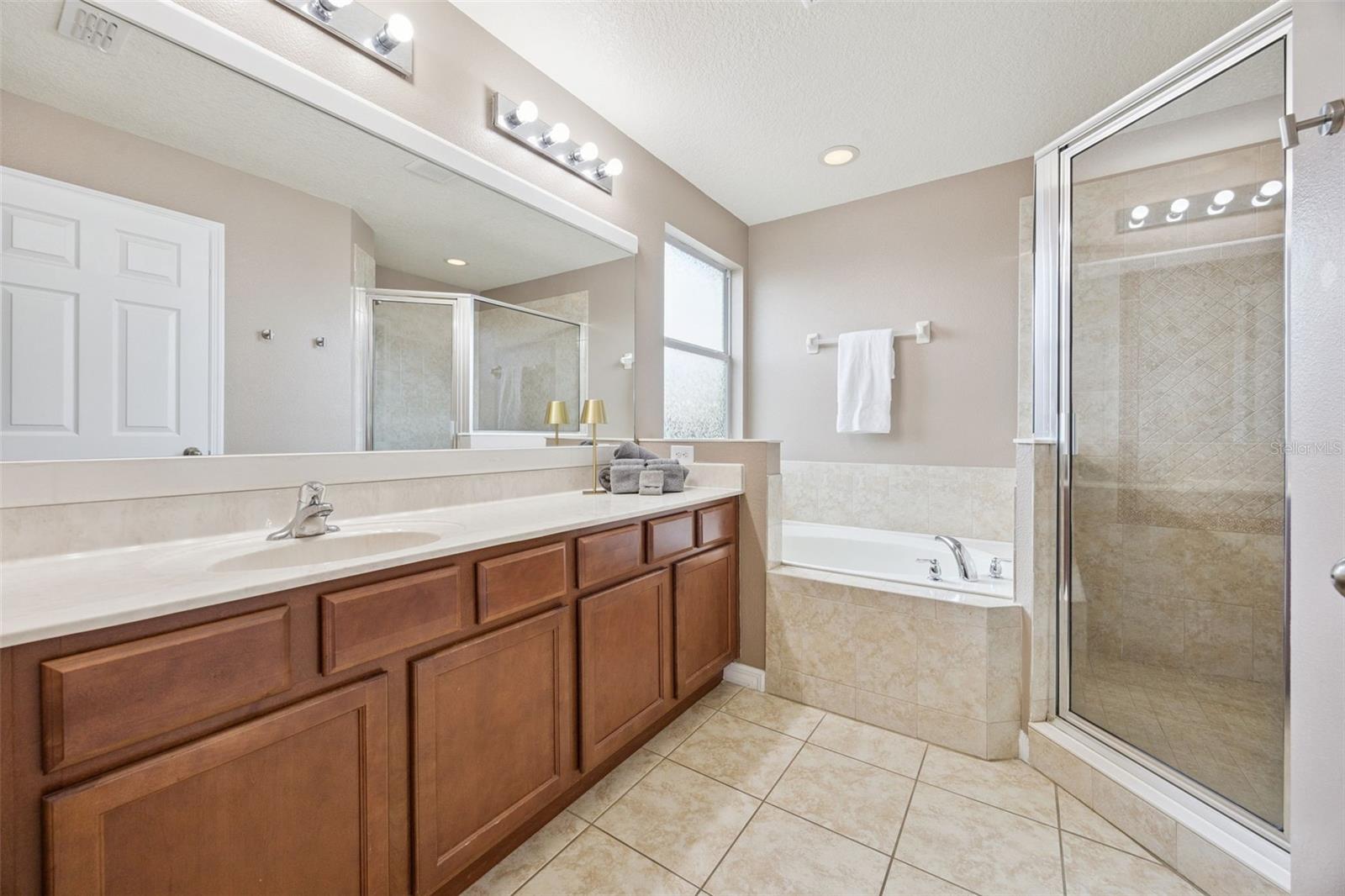 En suite bathroom- Primary - 4460 NIRVANA PKWY, KISSIMMEE