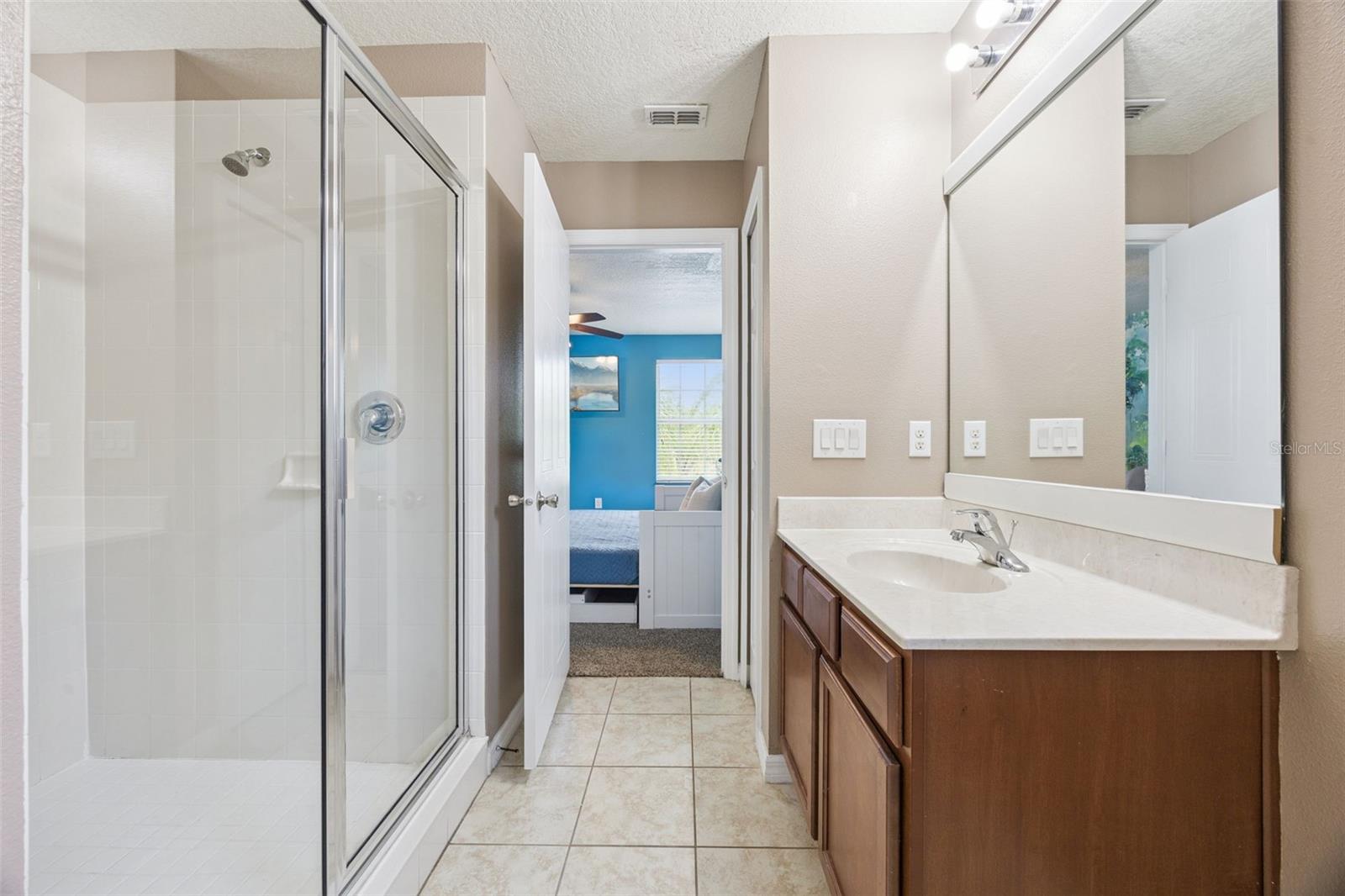 En suite bathroom - 4460 NIRVANA PKWY, KISSIMMEE