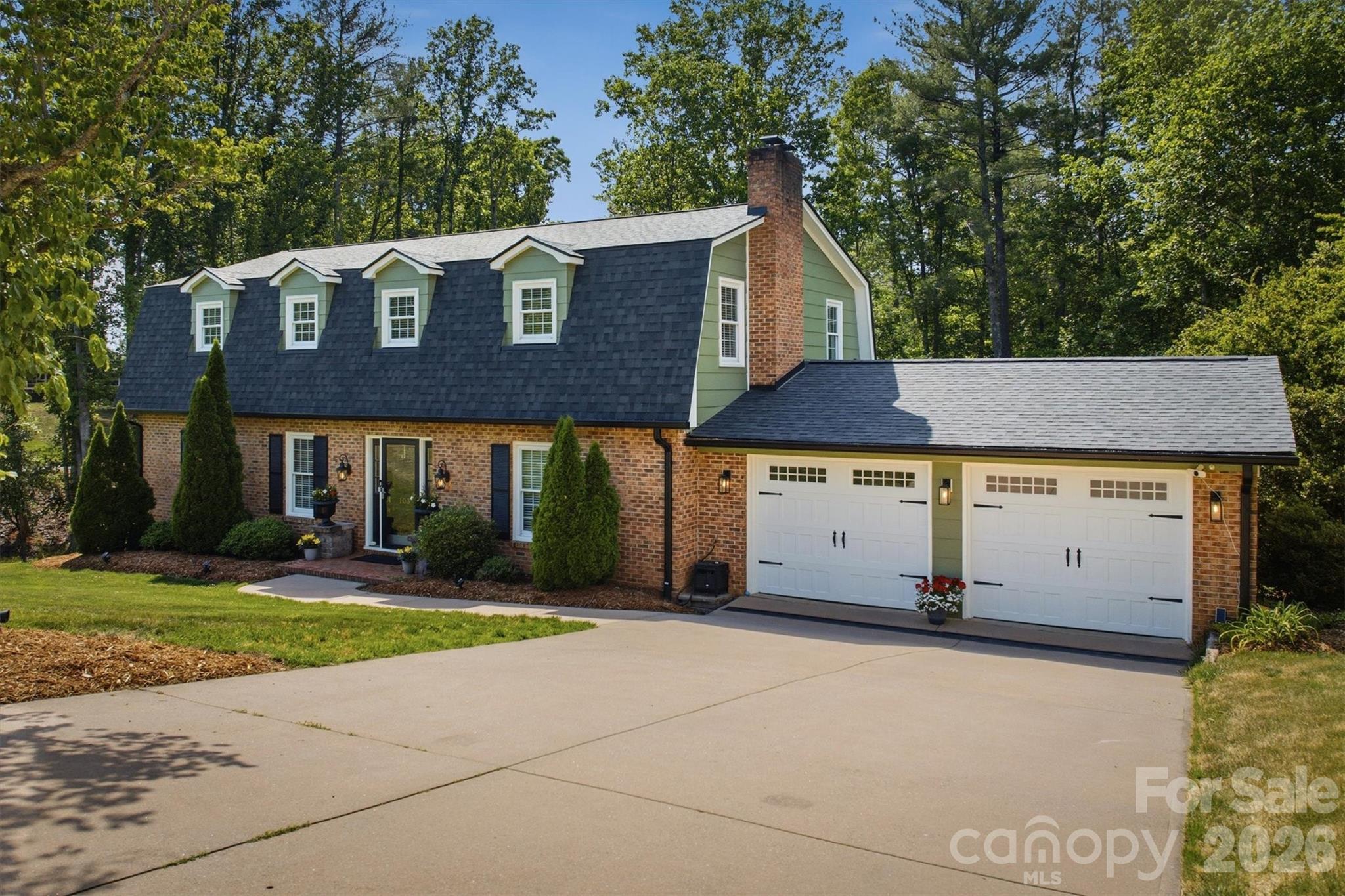 Single Family Residence at 103 Wedgewood Court, Morganton, photo 3 of 44