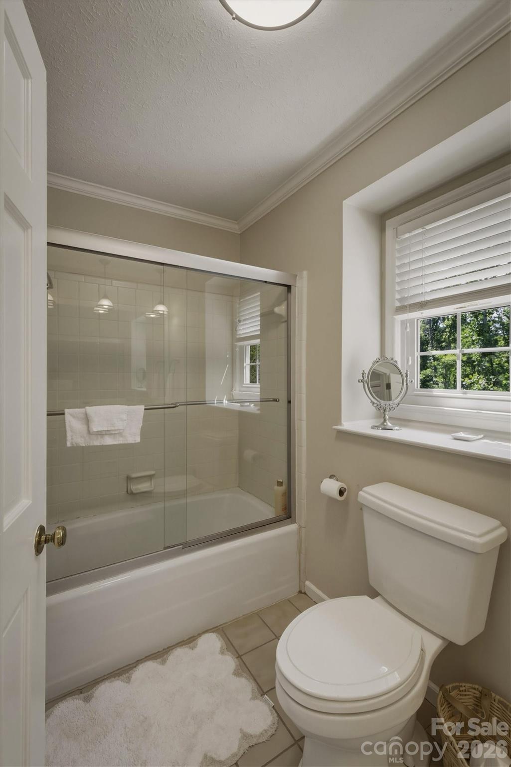 Full, Hall Bathroom - 103 Wedgewood Court, Morganton