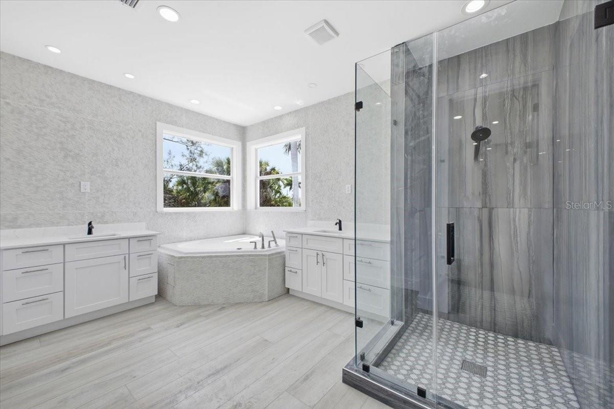 Single Family Residence at 15408 MELPORT CIR, PORT CHARLOTTE, photo 20 of 53