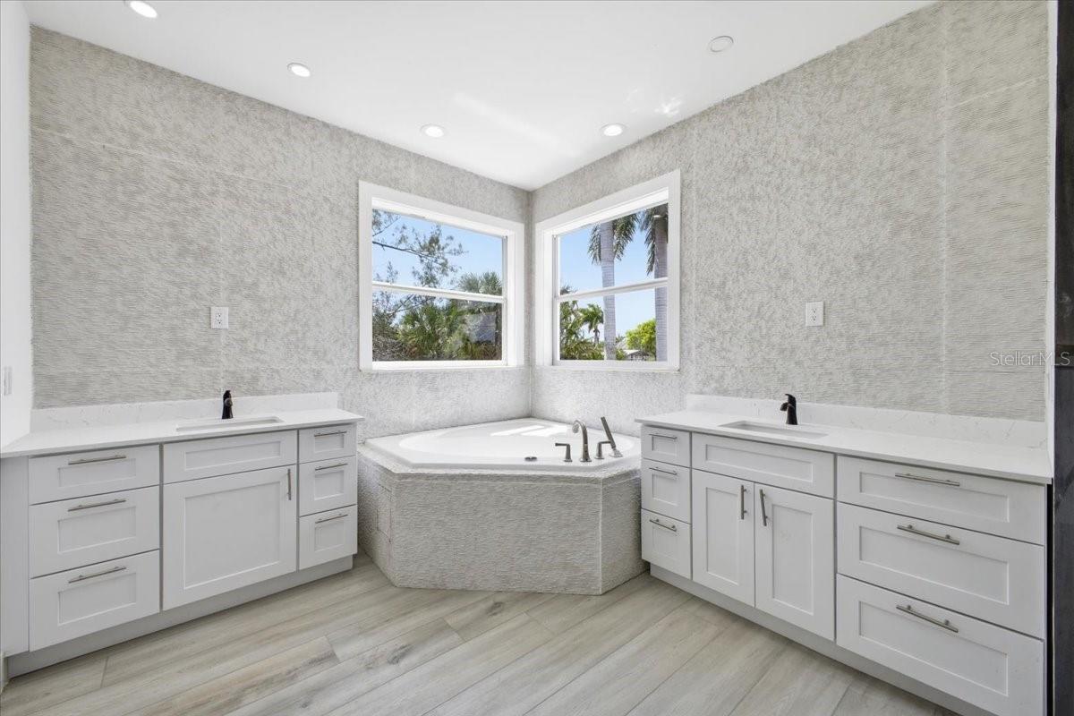 Single Family Residence at 15408 MELPORT CIR, PORT CHARLOTTE, photo 21 of 53