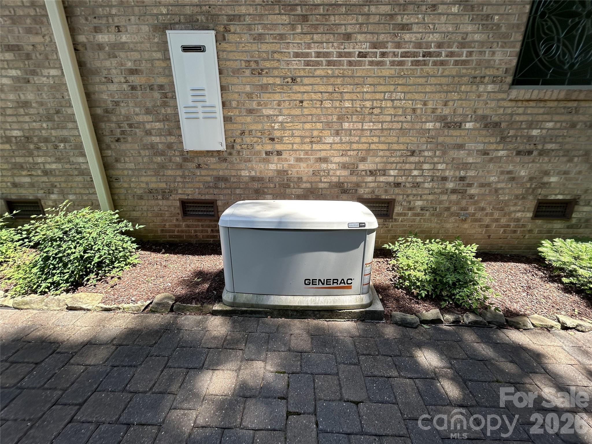 Generac generator - 900 Courtney Court SE, Concord