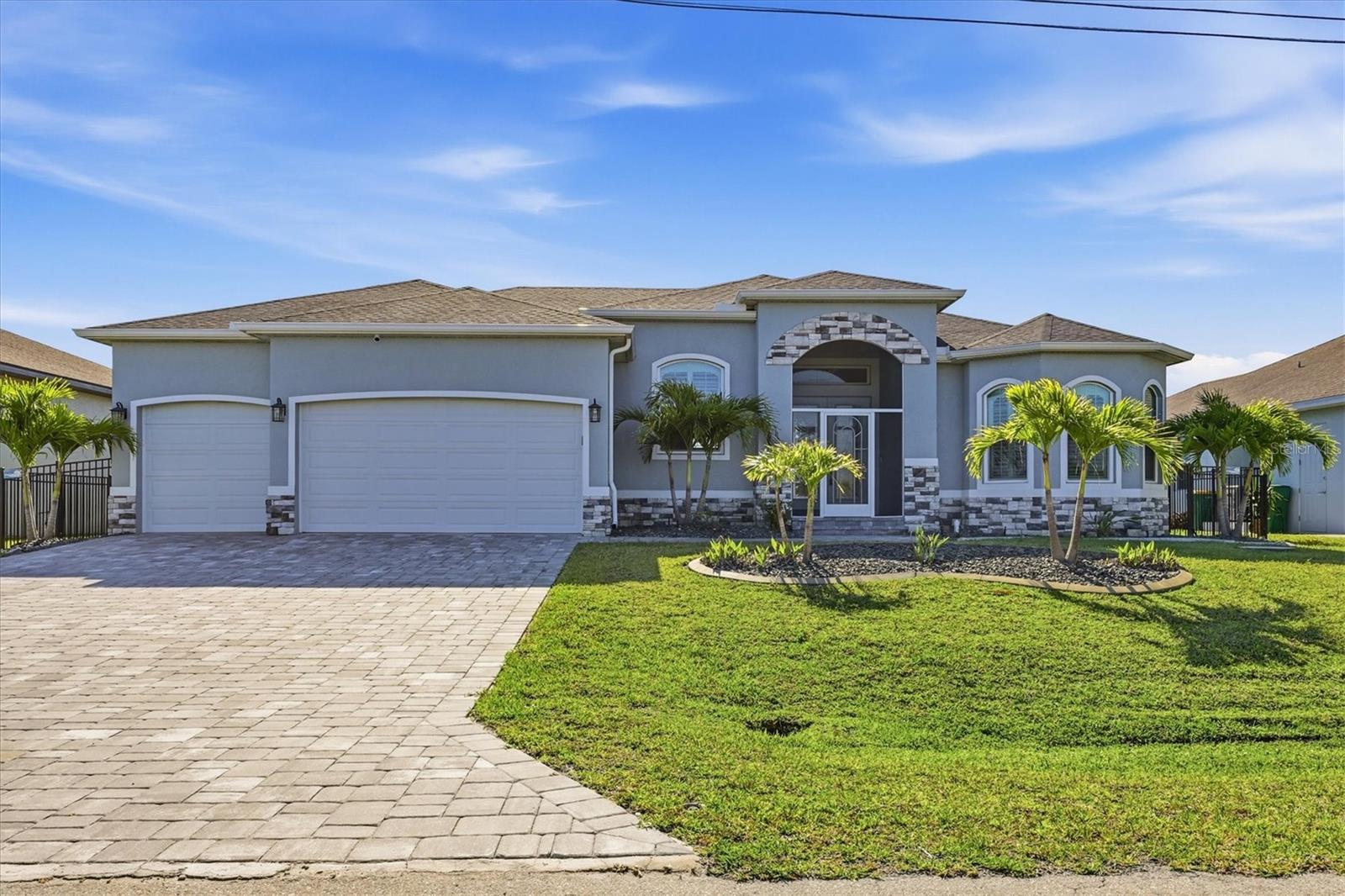Single Family Residence at 8314 TRACY CIR, PORT CHARLOTTE, photo 2 of 87