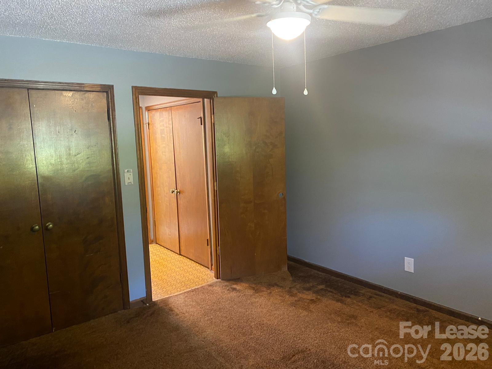 Apartment at 1020 3rd Street SE, Hickory, photo 8 of 14