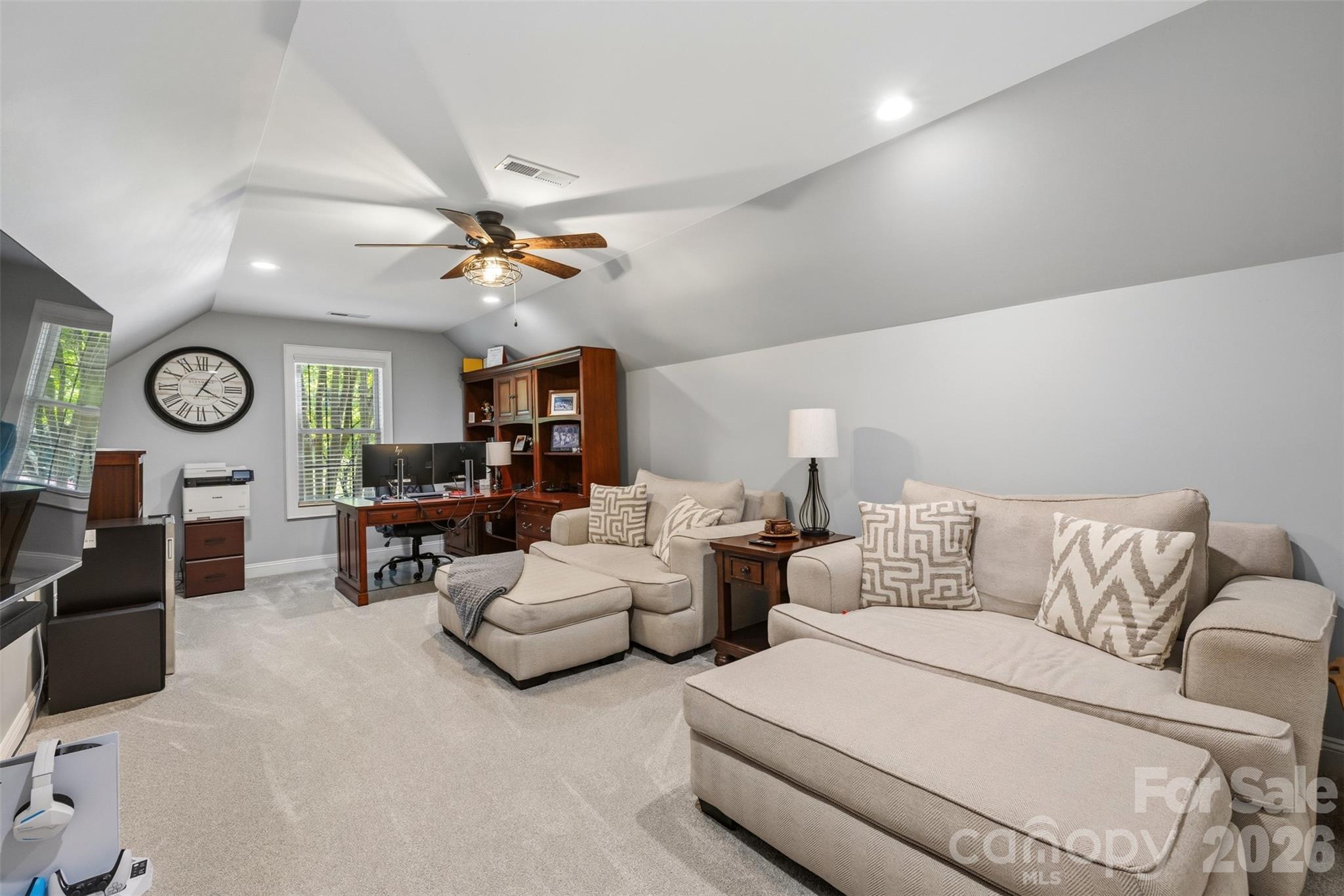 bonus room upstairs - 7653 Juniper Lane, Denver