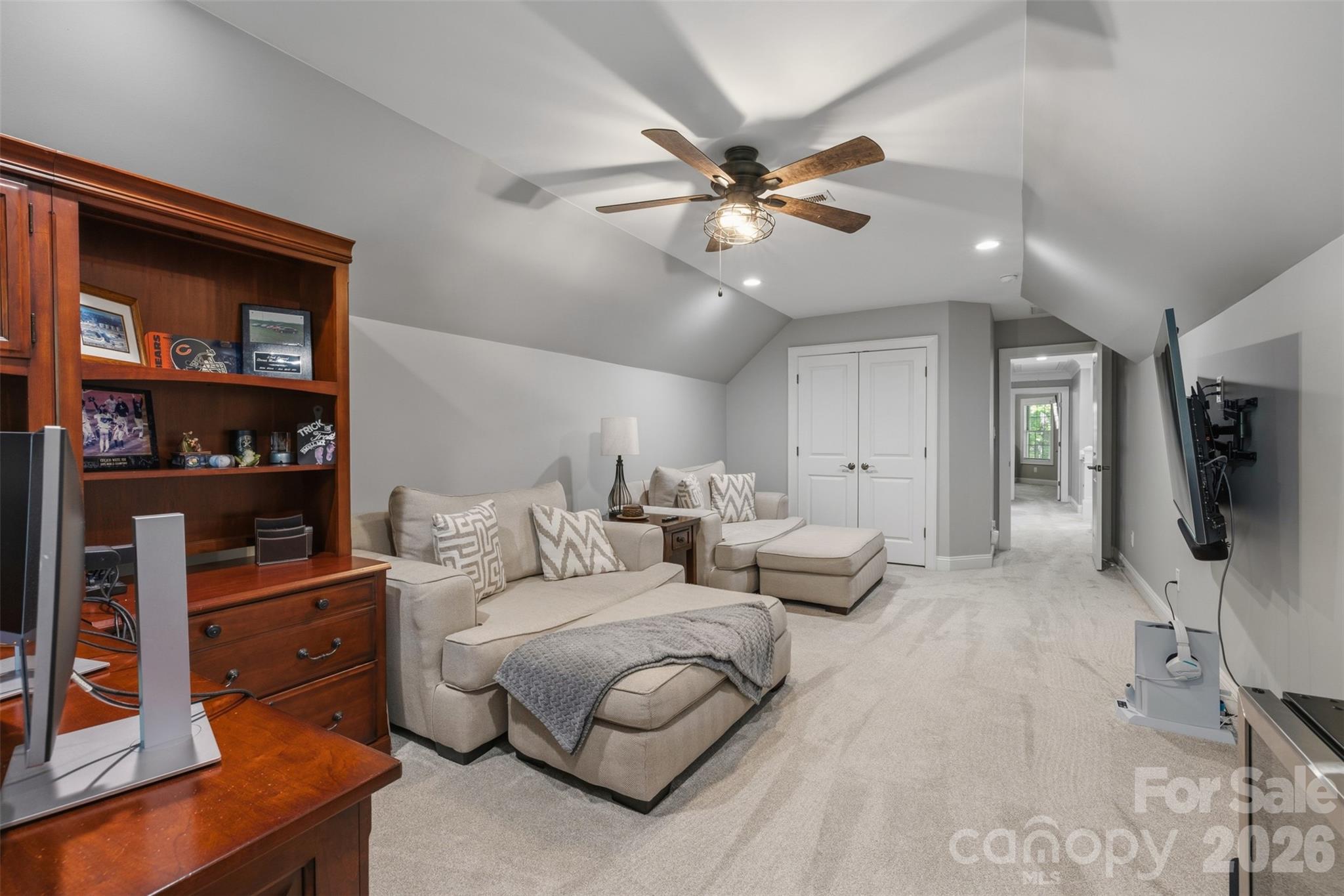 bonus room upstairs - 7653 Juniper Lane, Denver