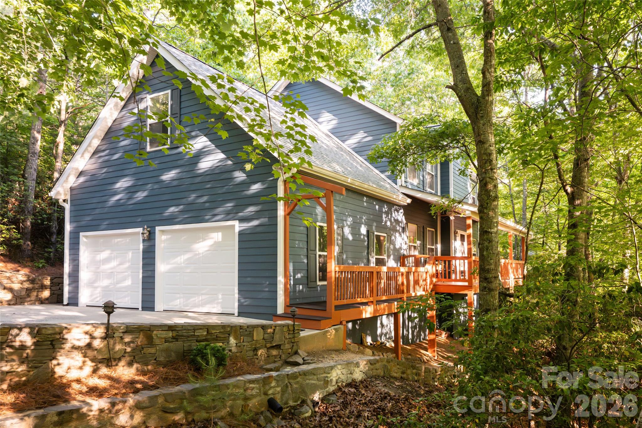 Single Family Residence at 7 Timber Park Drive, Black Mountain, photo 2 of 39