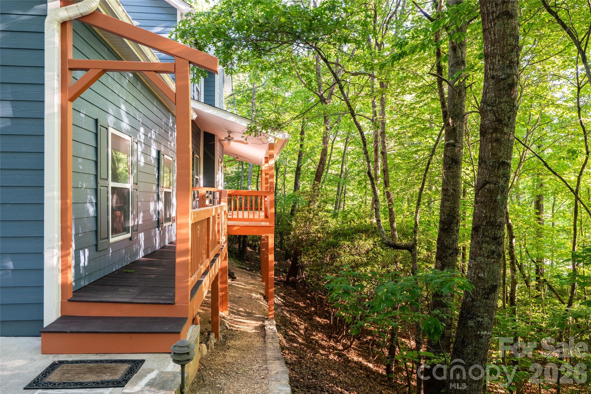 Single Family Residence at 7 Timber Park Drive, Black Mountain, photo 3 of 39