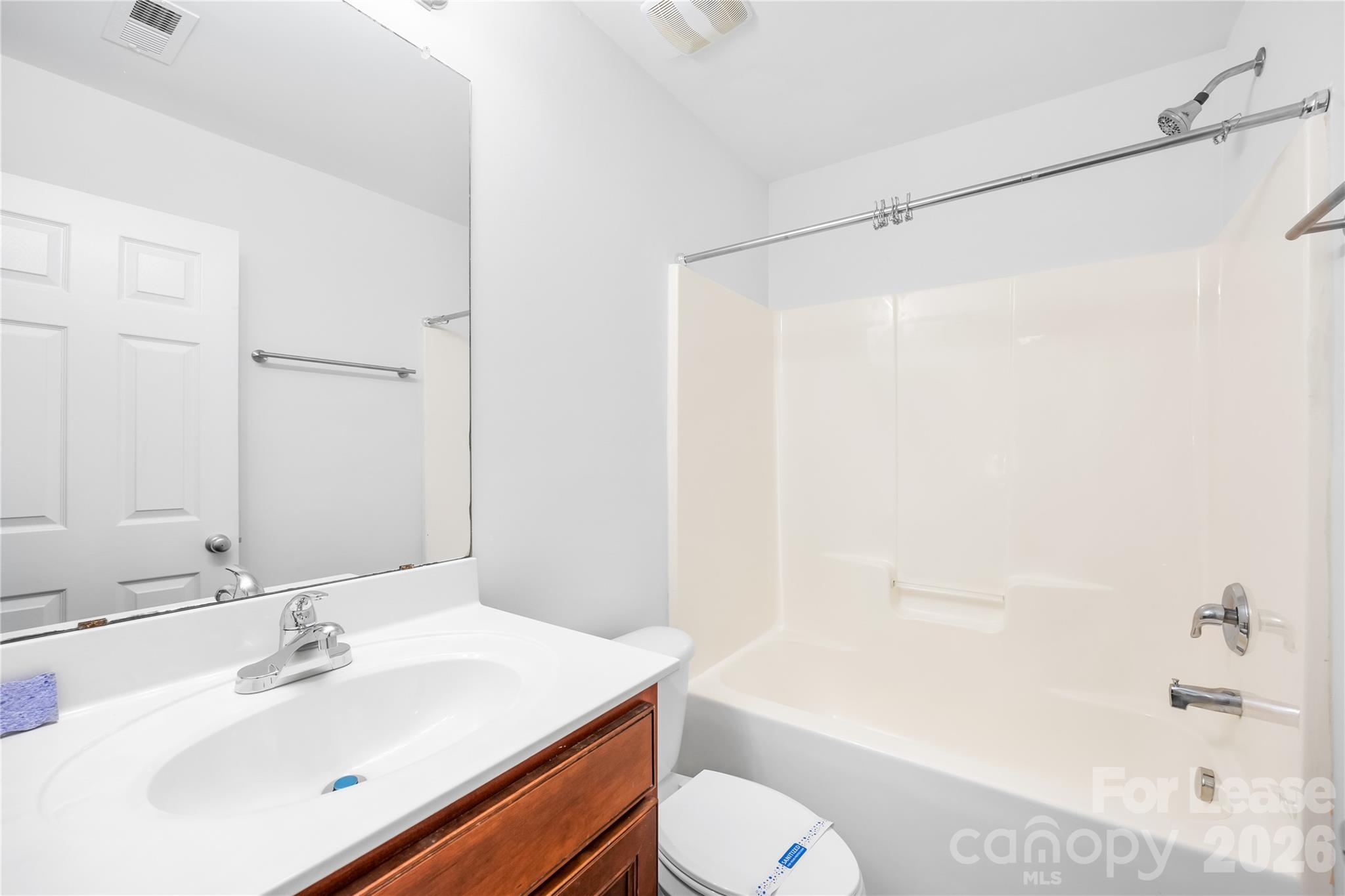 Townhouse at 3053 Summerfield Ridge Lane, Matthews, photo 16 of 20
