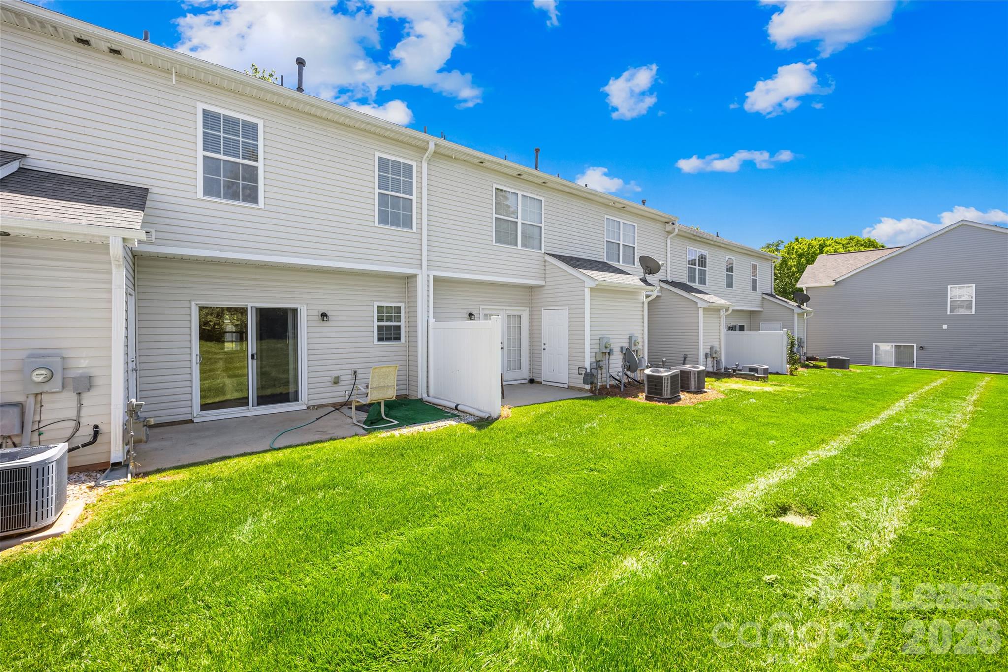 Townhouse at 3053 Summerfield Ridge Lane, Matthews, photo 19 of 20