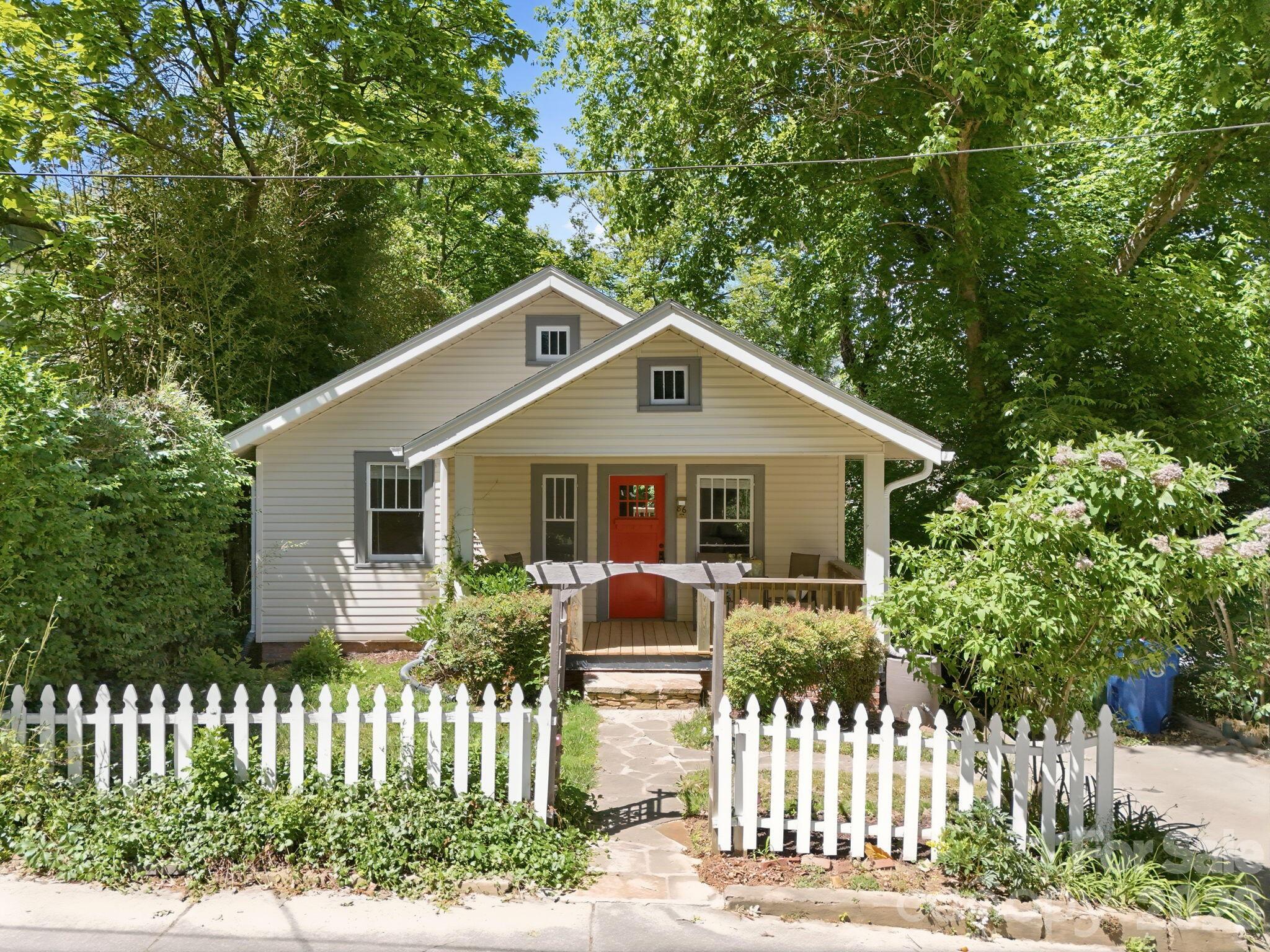 Single Family Residence at 86 Annandale Avenue, Asheville