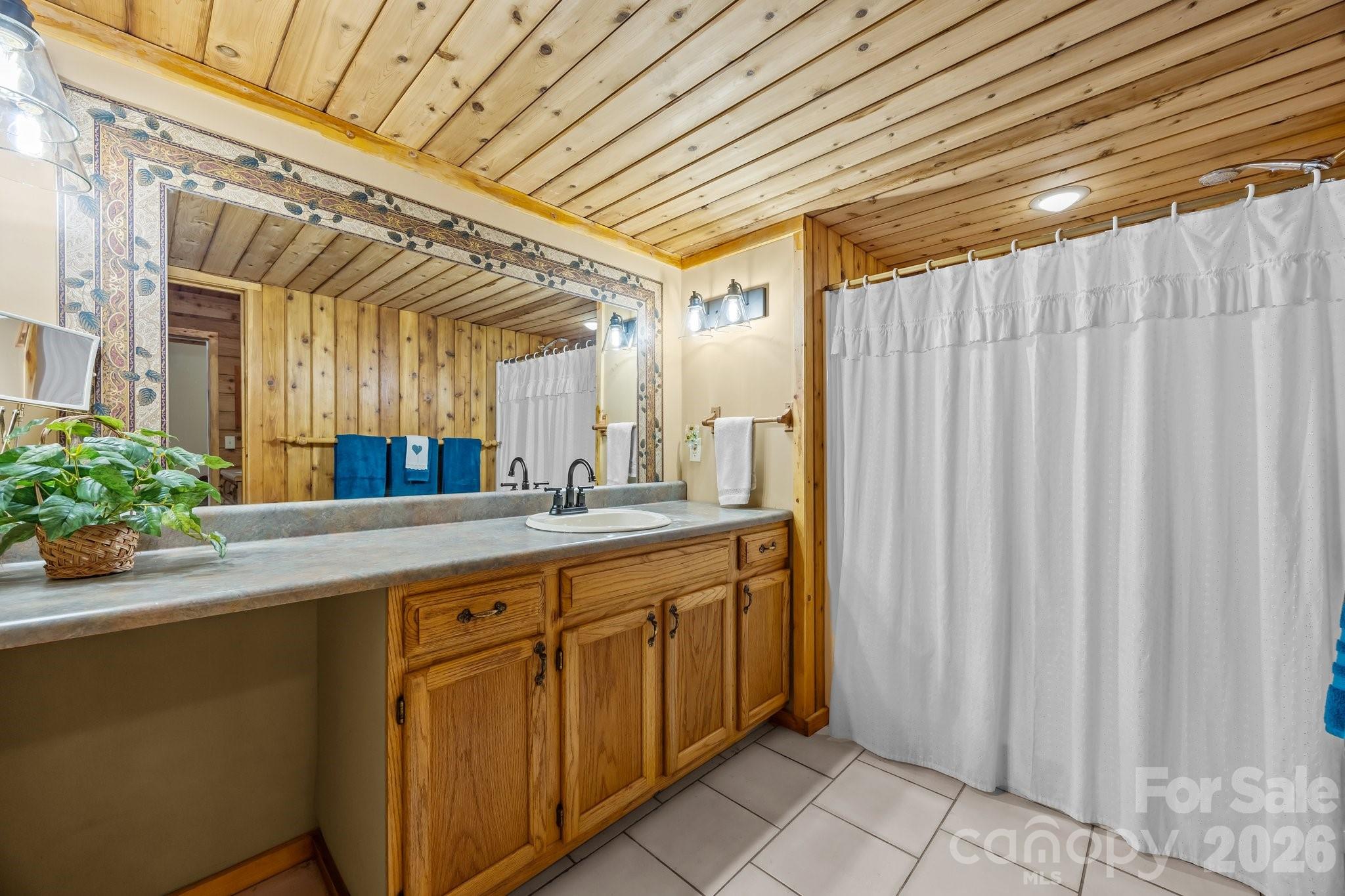Single Family Residence at 63 Chestnut Forest Road, Fairview, photo 28 of 47
