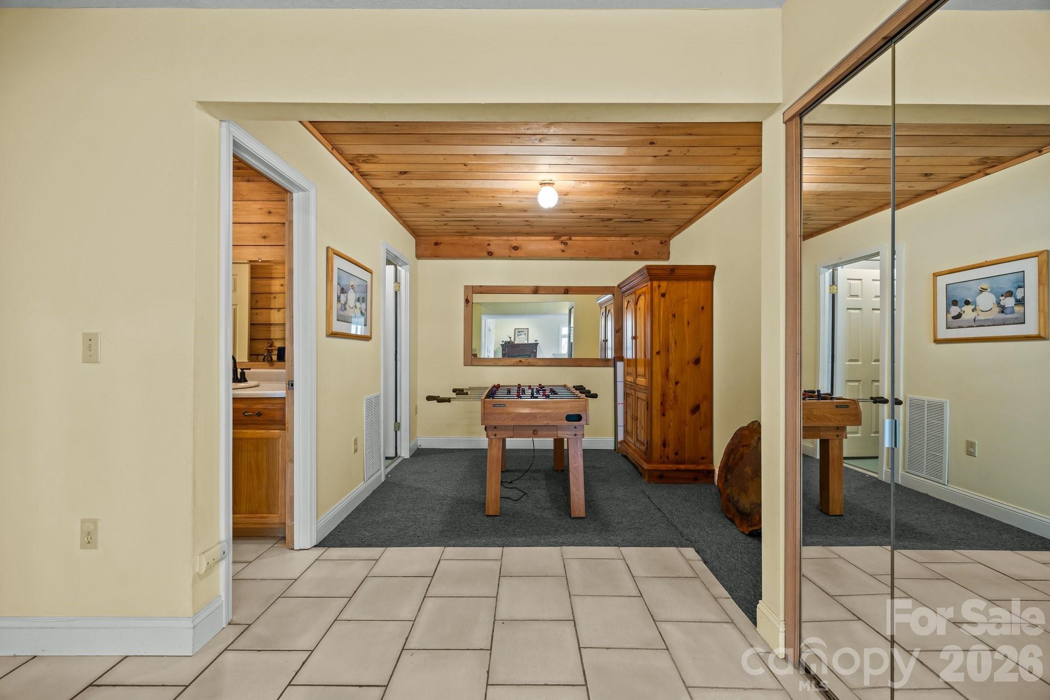 Single Family Residence at 63 Chestnut Forest Road, Fairview, photo 31 of 47