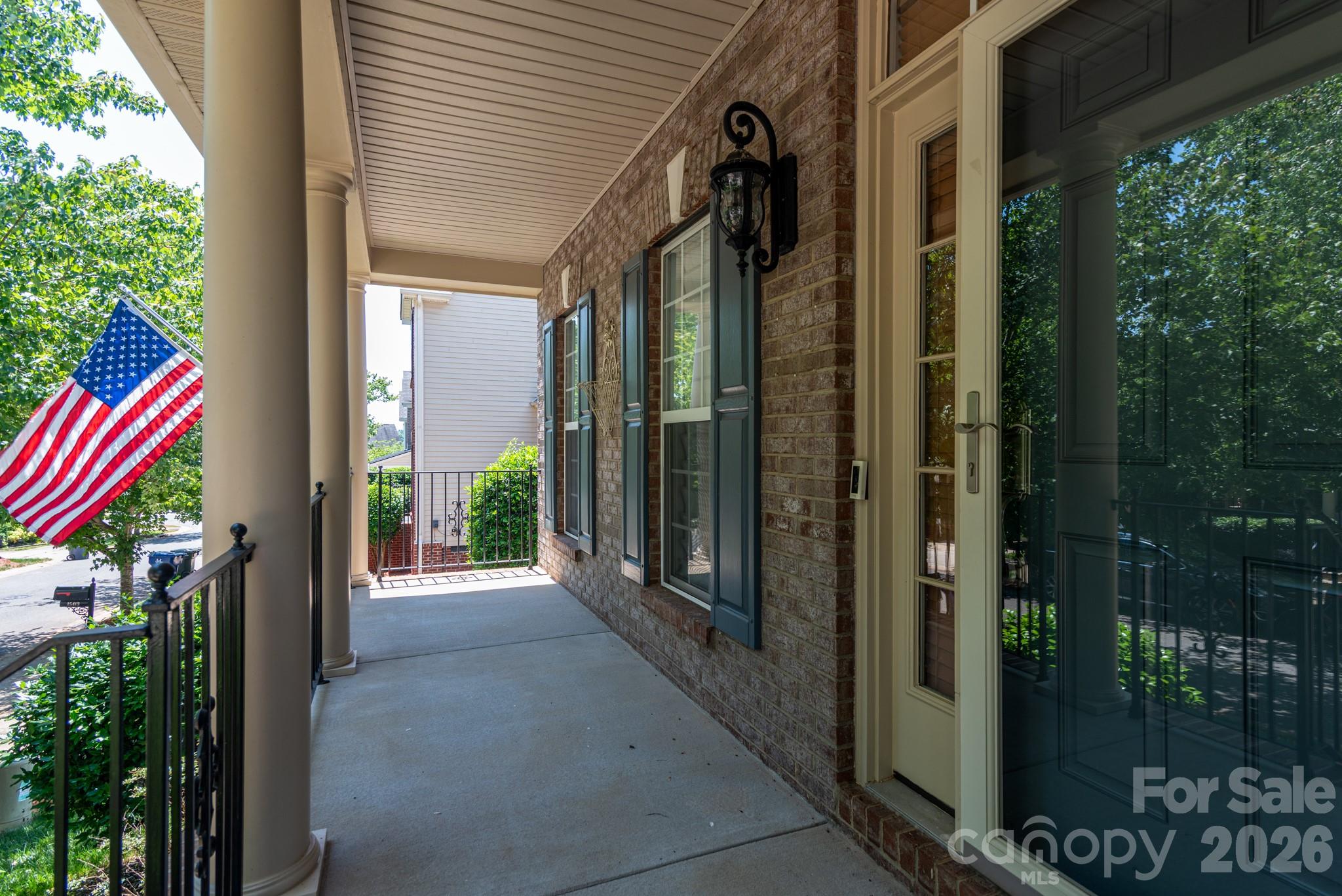 Single Family Residence at 15417 Troubadour Lane, Huntersville, photo 3 of 41