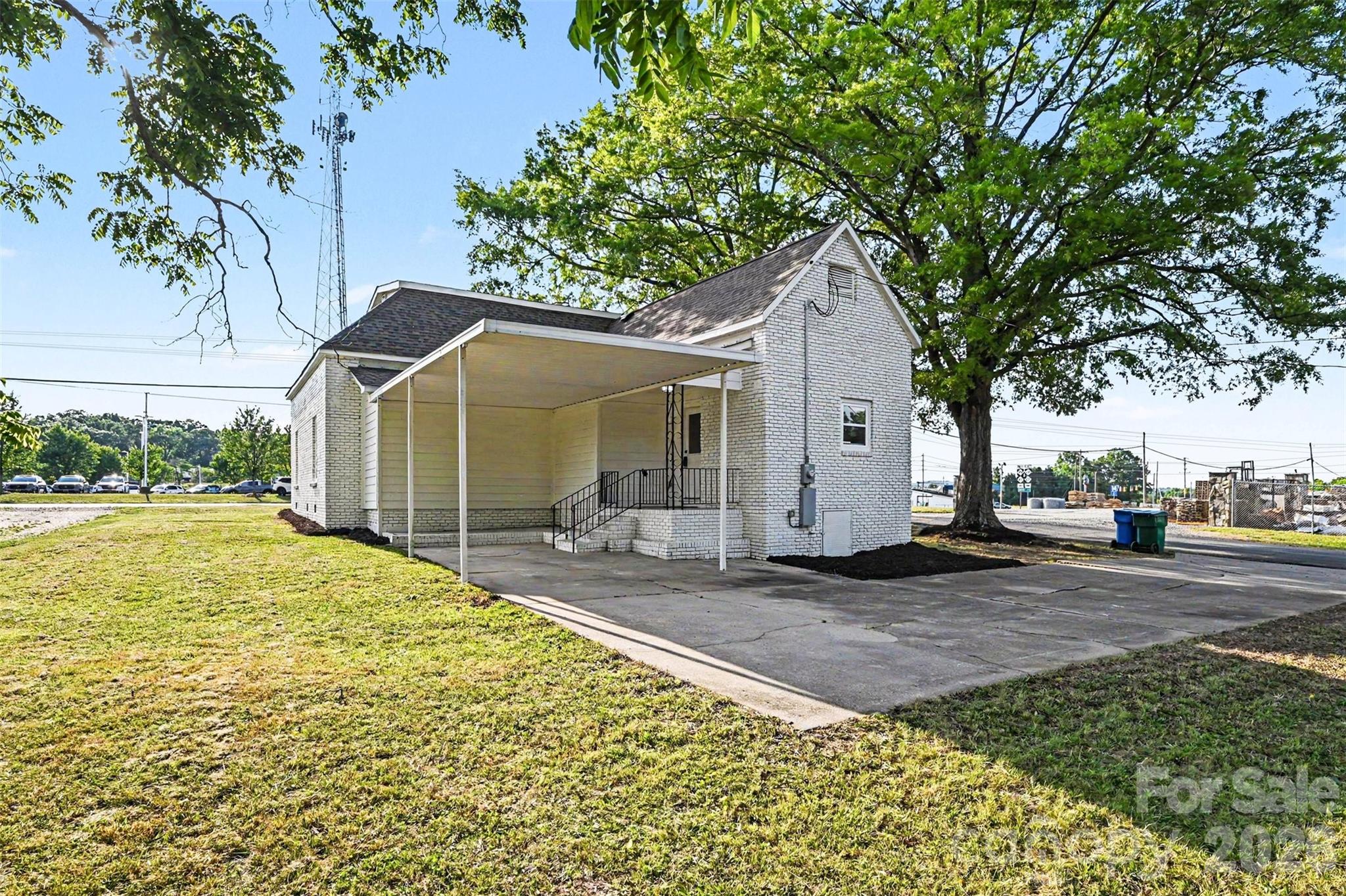 Backyard - 405 Aquadale Road, Albemarle
