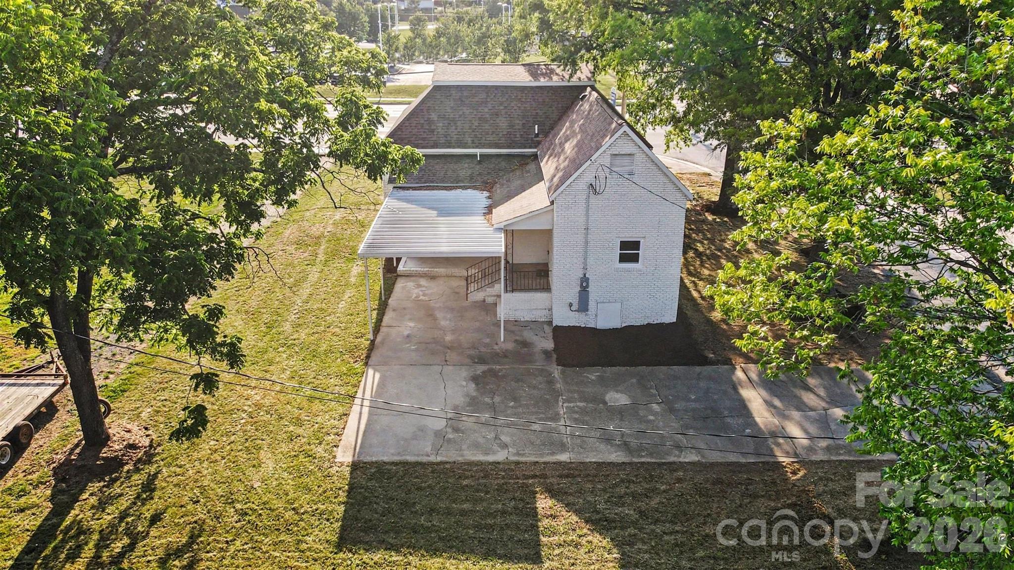 Single Family Residence at 405 Aquadale Road, Albemarle, photo 27 of 48