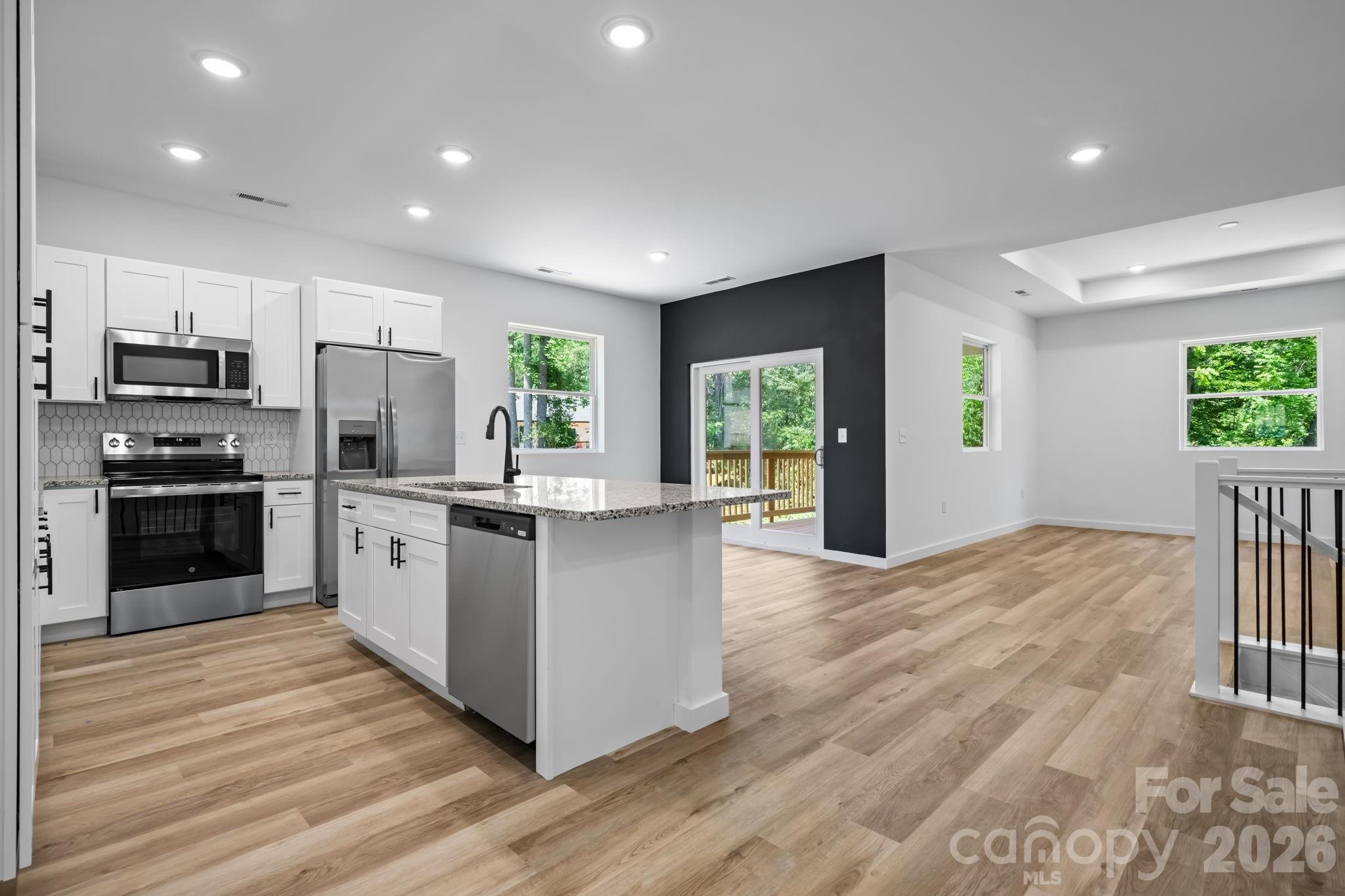 Single Family Residence at 41 Tennyson Drive, Taylorsville, photo 2 of 44