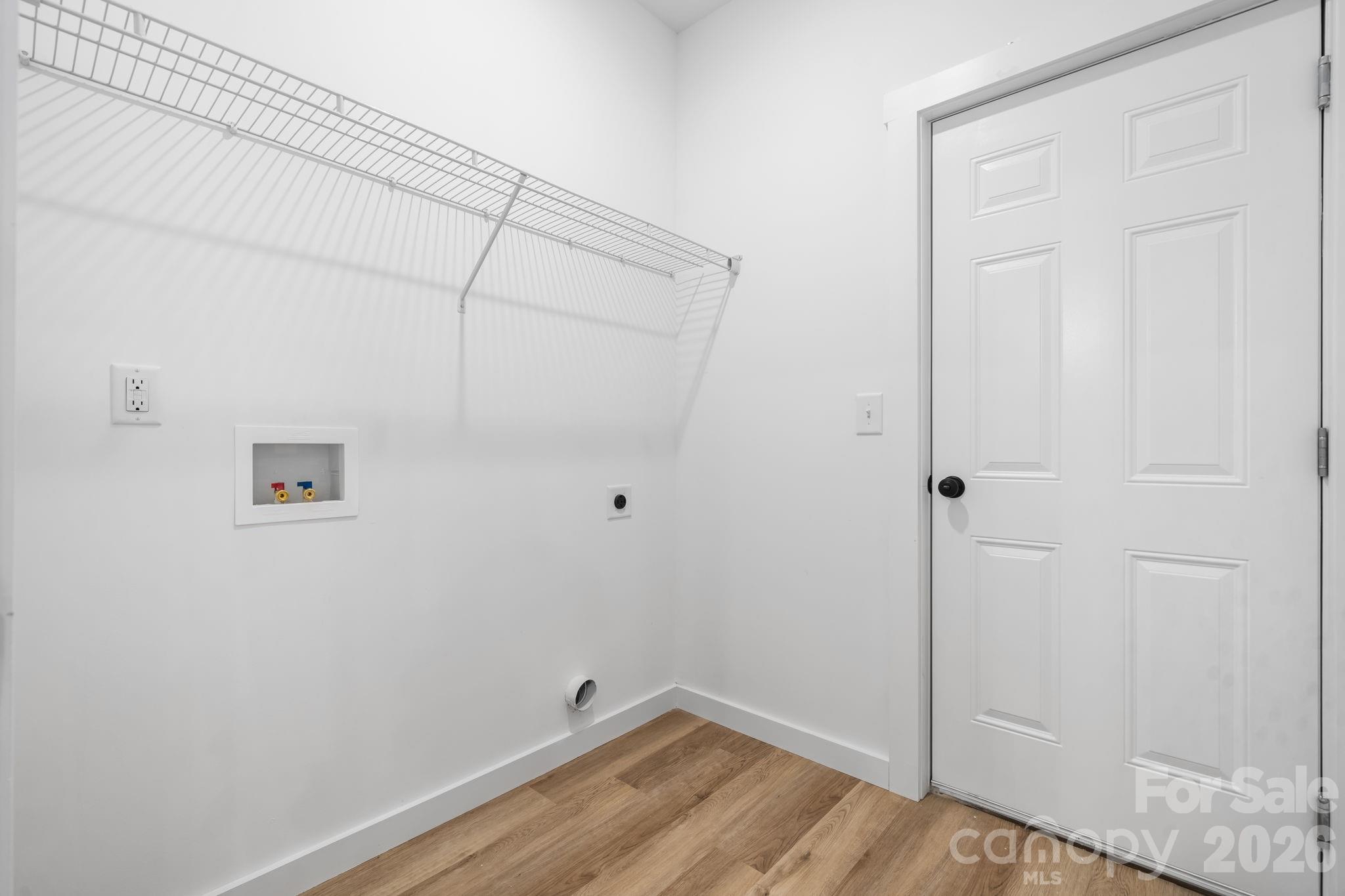 Single Family Residence at 41 Tennyson Drive, Taylorsville, photo 21 of 44