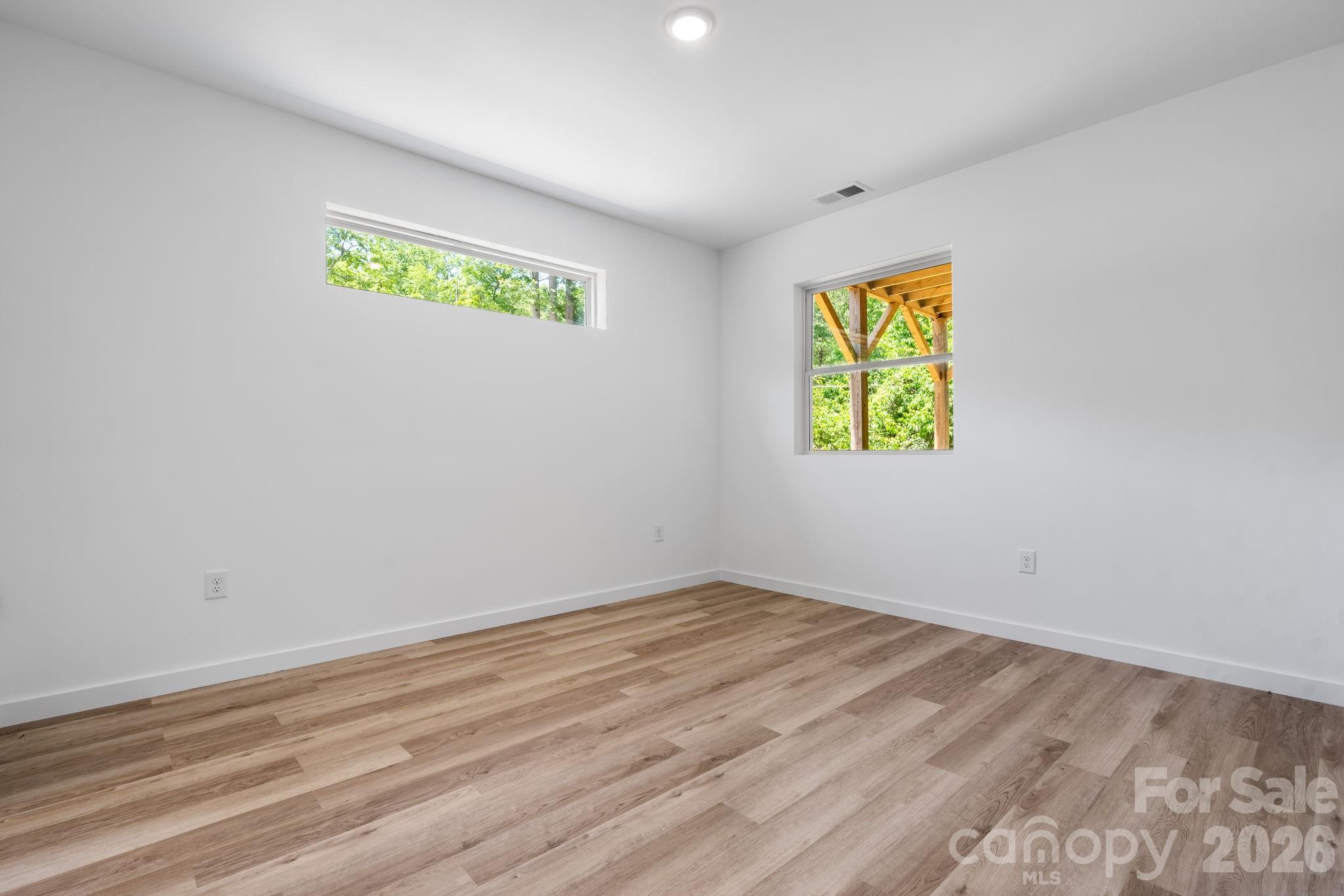Single Family Residence at 41 Tennyson Drive, Taylorsville, photo 23 of 44