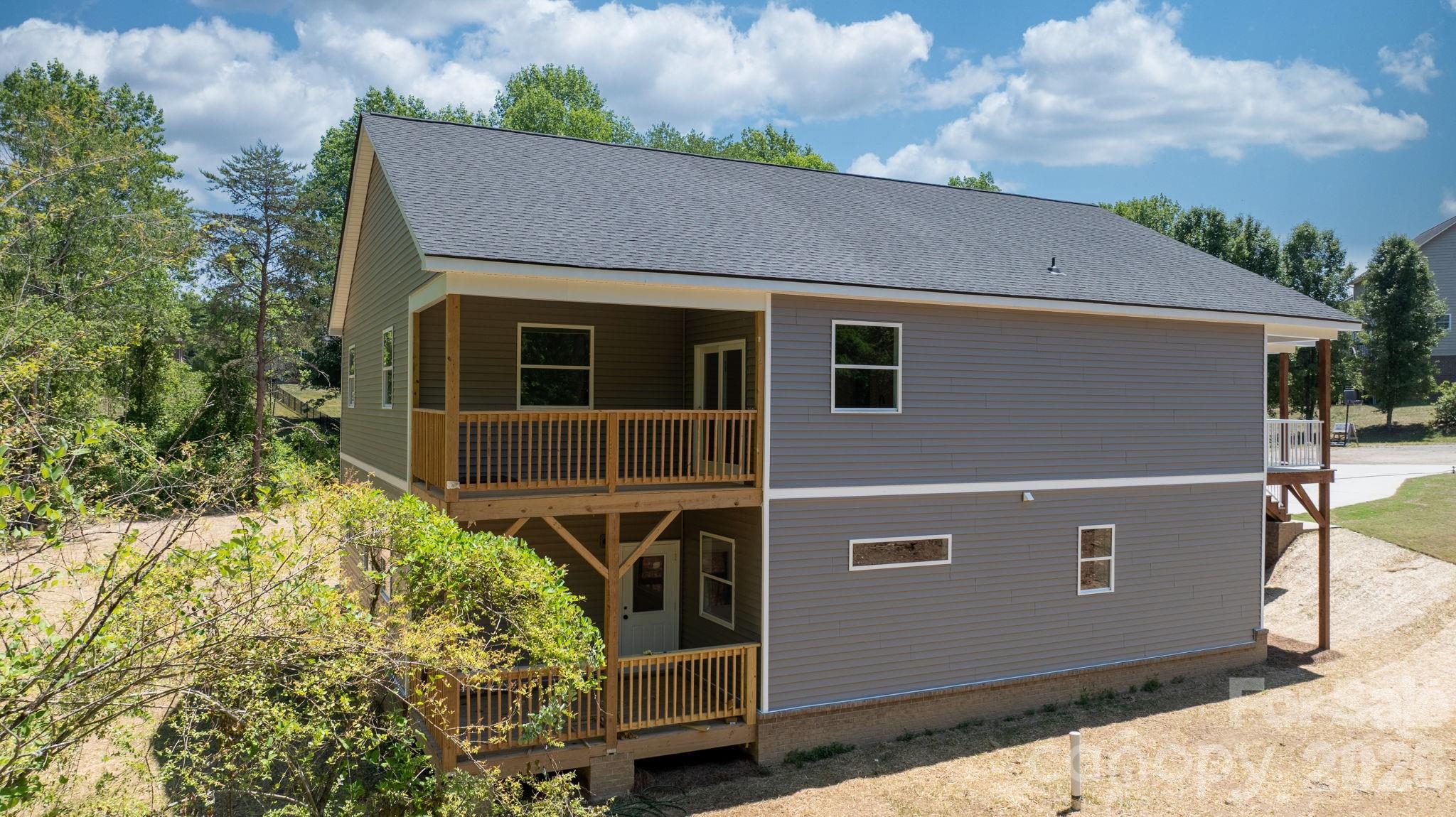 Single Family Residence at 41 Tennyson Drive, Taylorsville, photo 37 of 44