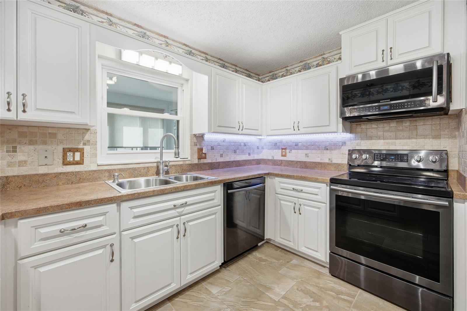 Villa at 8350 SW 93RD LN #D, OCALA, photo 2 of 47