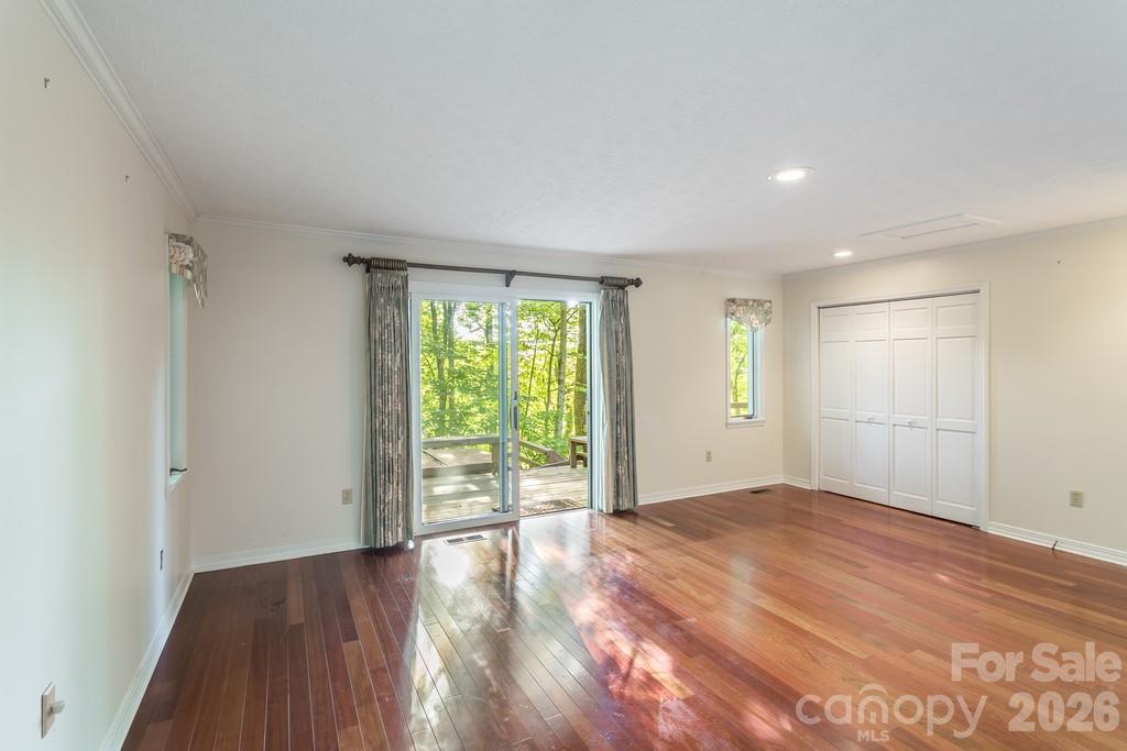 Single Family Residence at 1126 Scenic Circle, Waynesville, photo 15 of 40