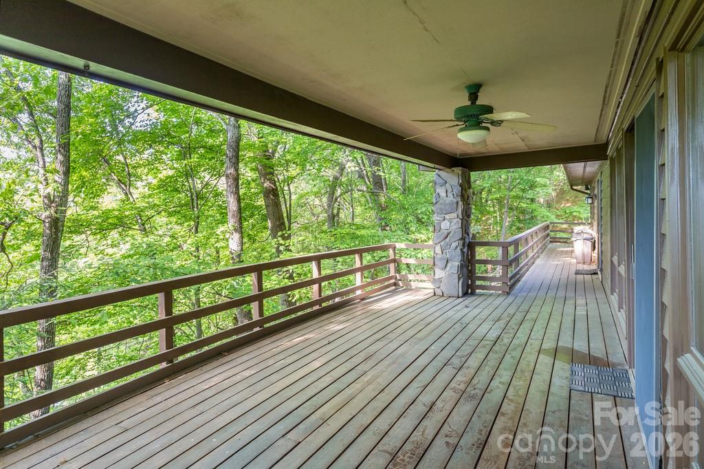 Single Family Residence at 1126 Scenic Circle, Waynesville, photo 26 of 40