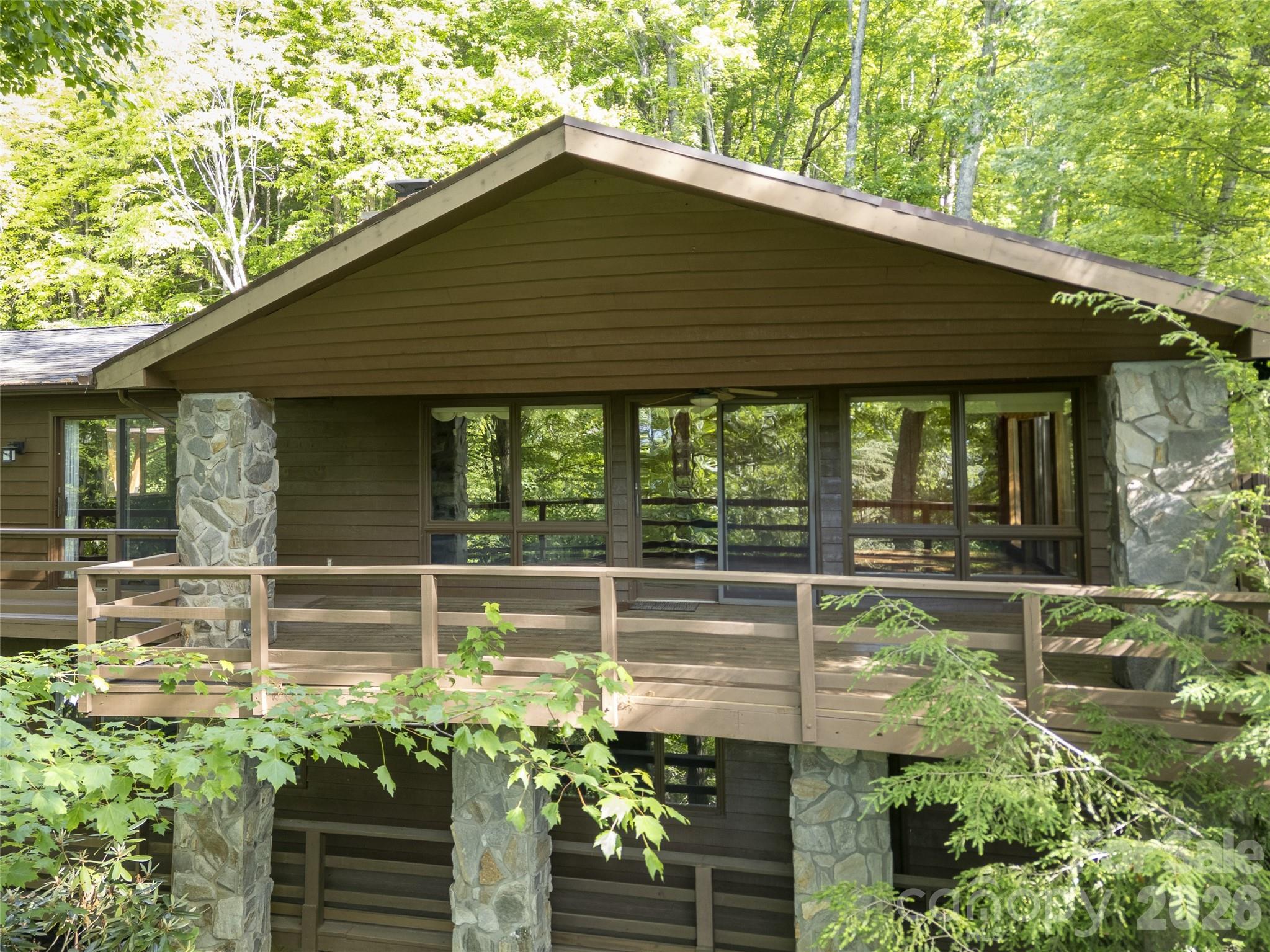 Single Family Residence at 1126 Scenic Circle, Waynesville, photo 38 of 40