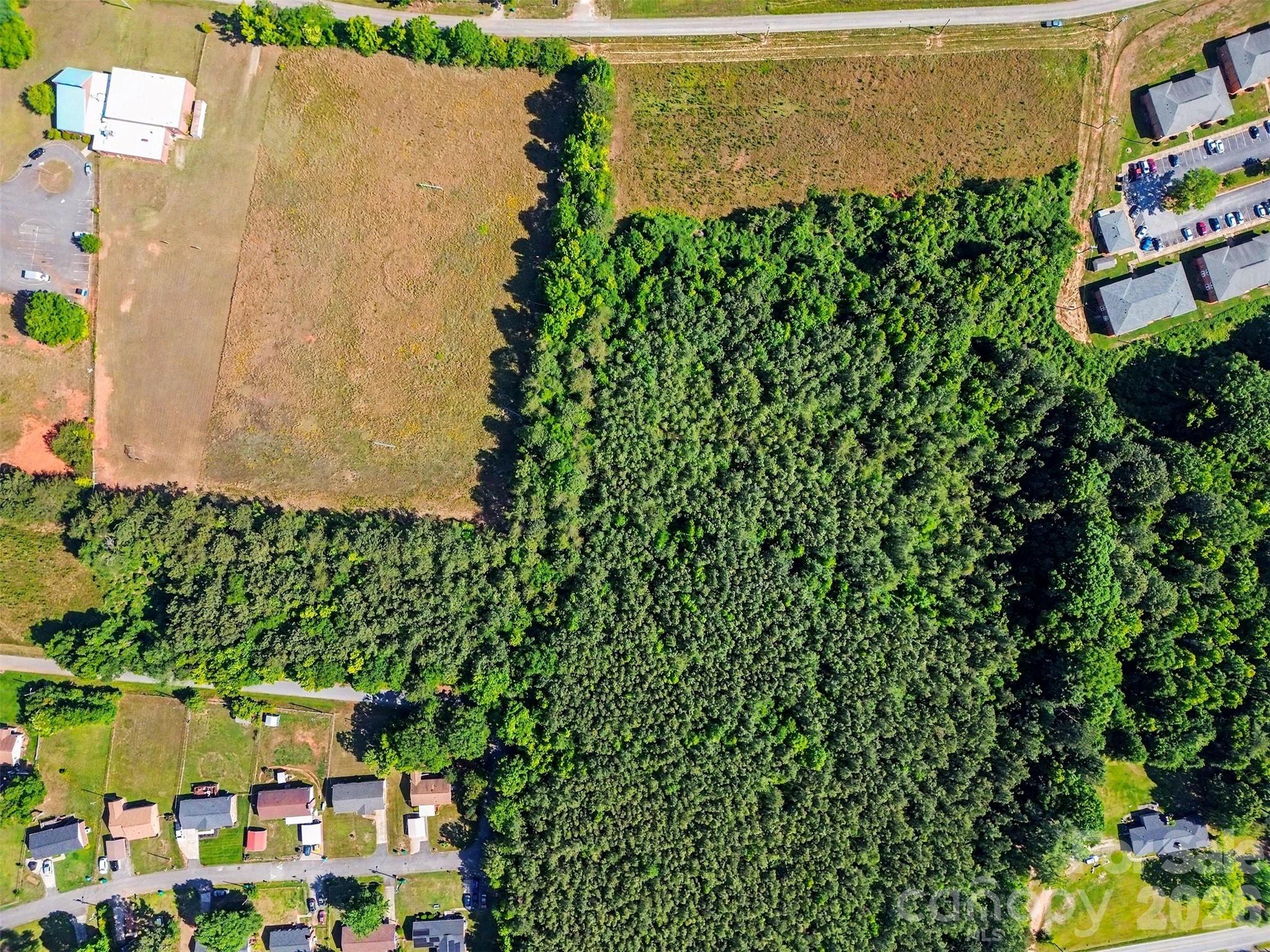 N/A at 1013 Caldwell Street, Statesville, photo 10 of 27