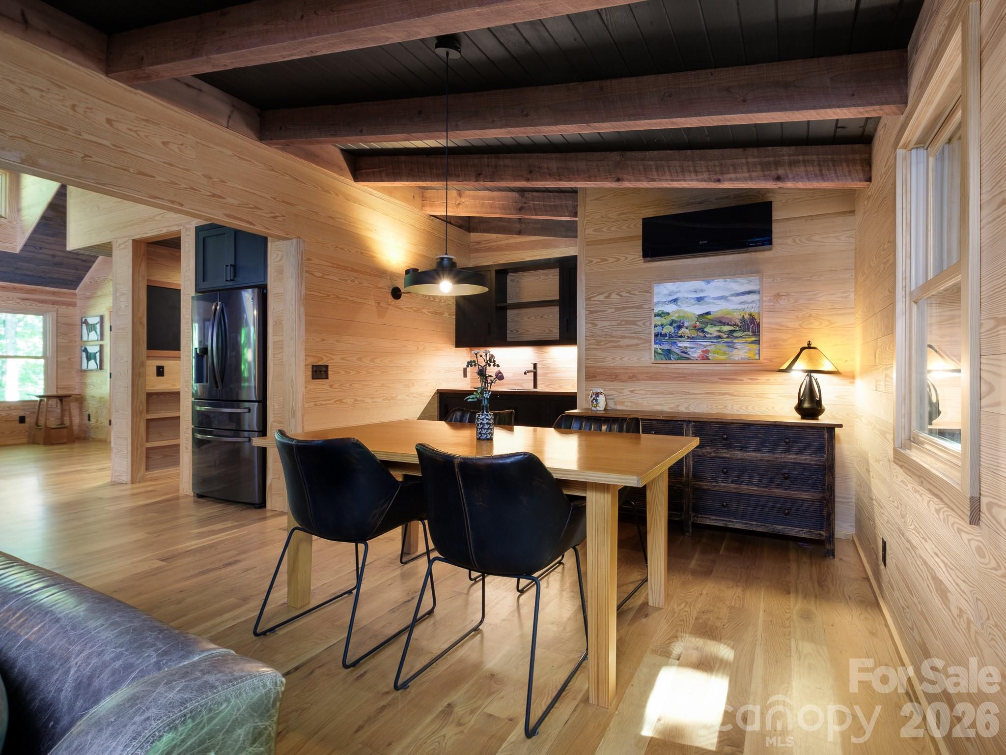 Single Family Residence at 212 SE Shore Drive, Lake Toxaway, photo 14 of 47