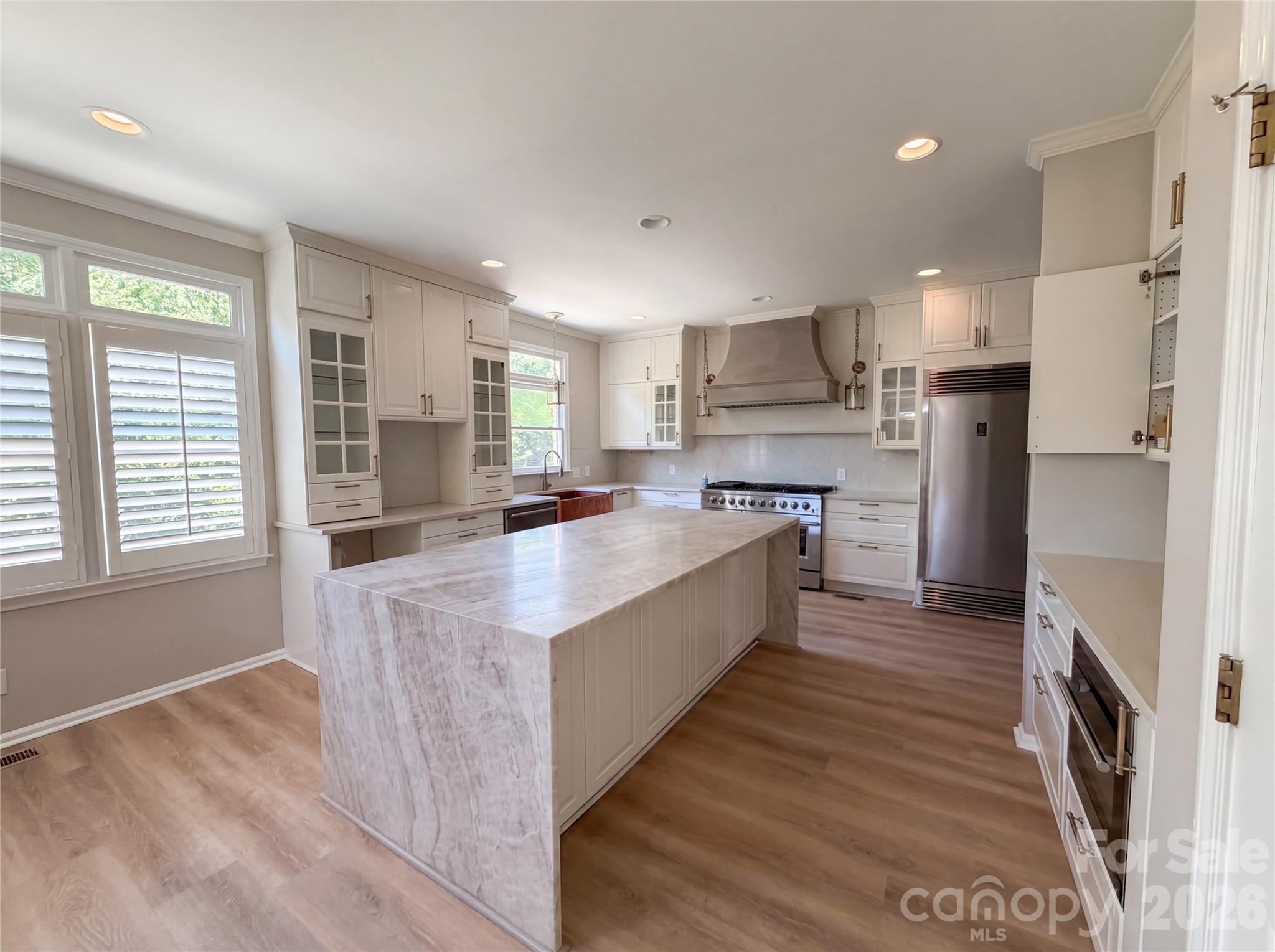 Single Family Residence at 15130 Stonegreen Lane, Huntersville, photo 2 of 19