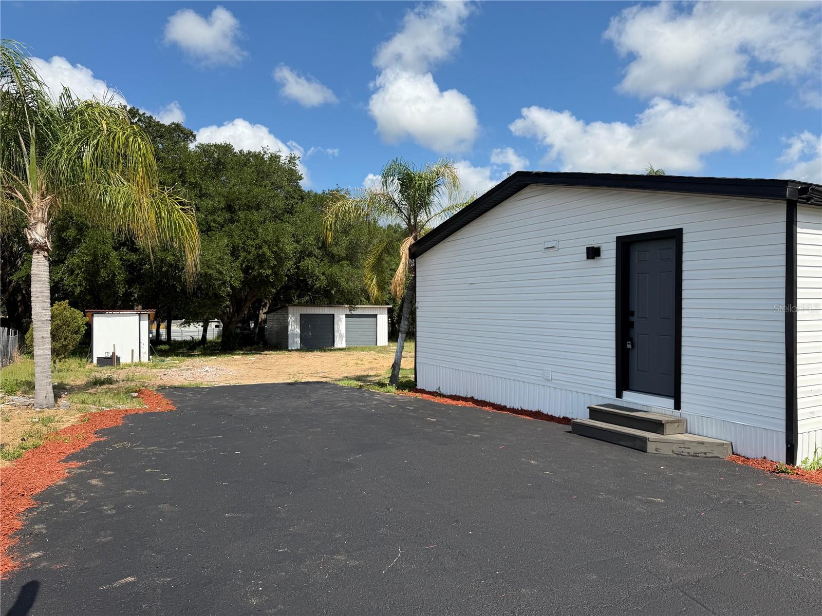 Manufactured Home at 3609 FDC GROVE RD, DAVENPORT, photo 2 of 33