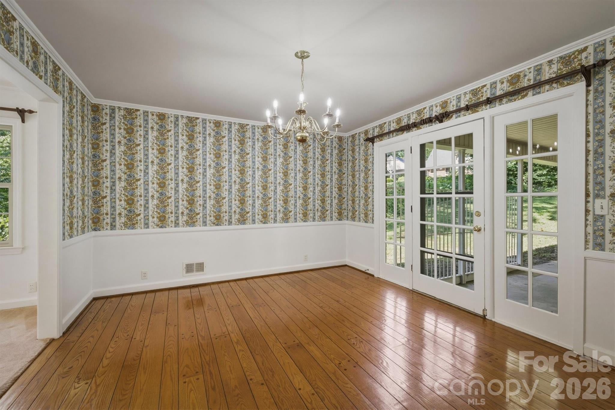 Single Family Residence at 102 Woodland Drive, Morganton, photo 11 of 48