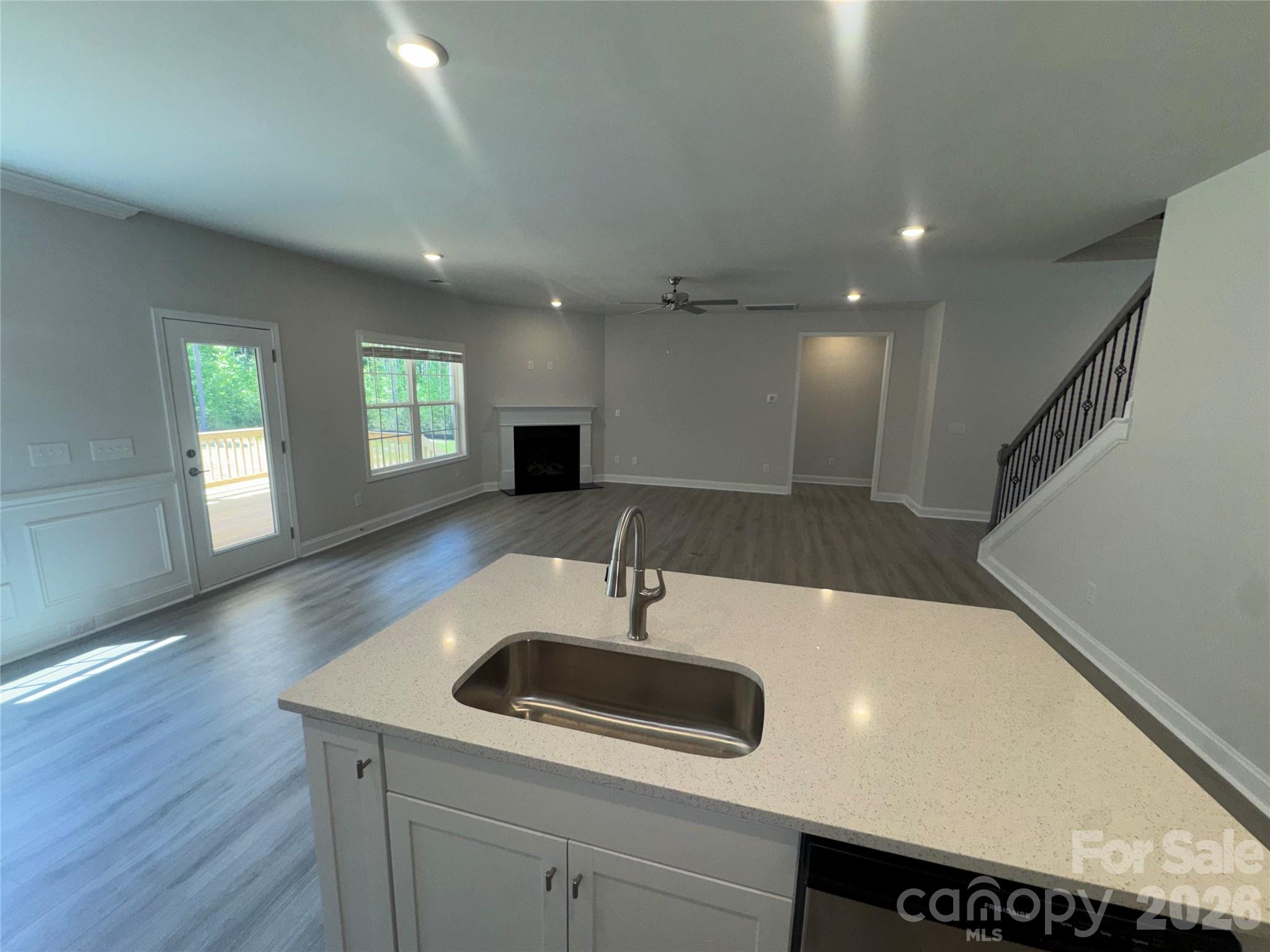 Single Family Residence at 1606 Autumn Lane, York, photo 8 of 39