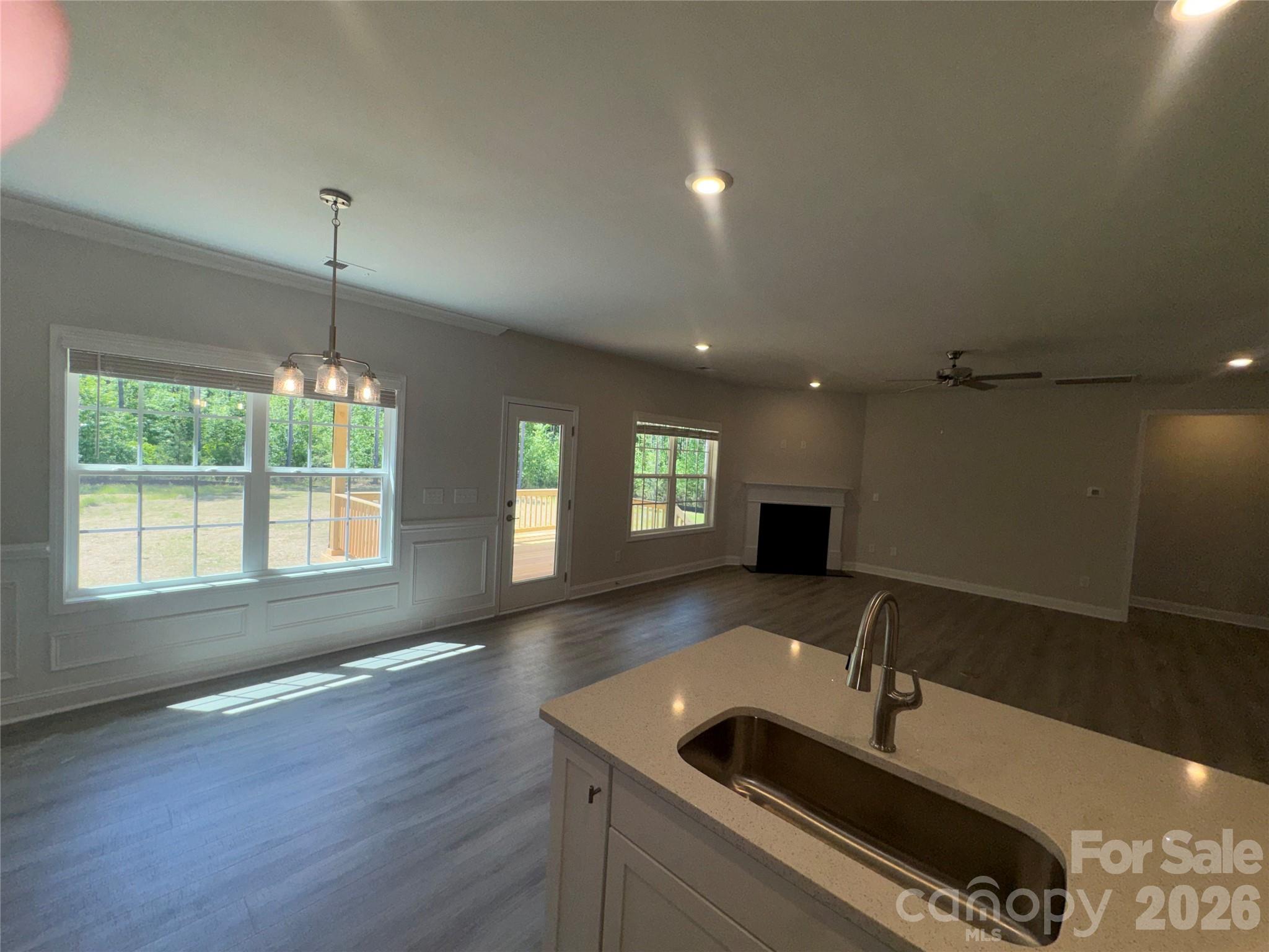 Single Family Residence at 1606 Autumn Lane, York, photo 9 of 39