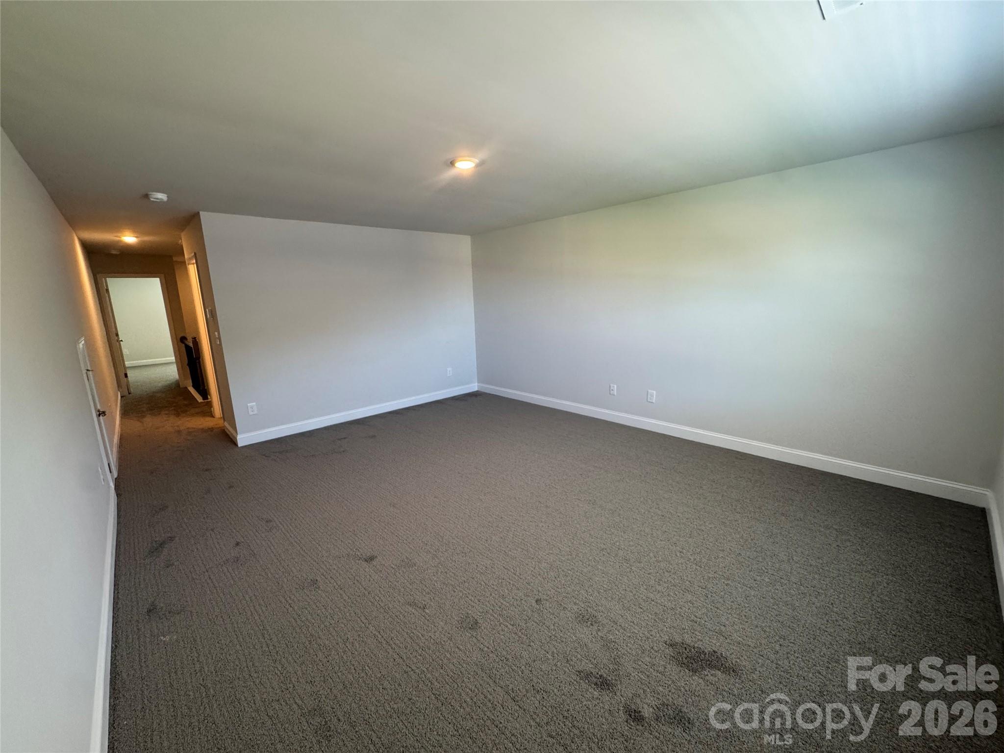 Spacious loft space - 1606 Autumn Lane, York