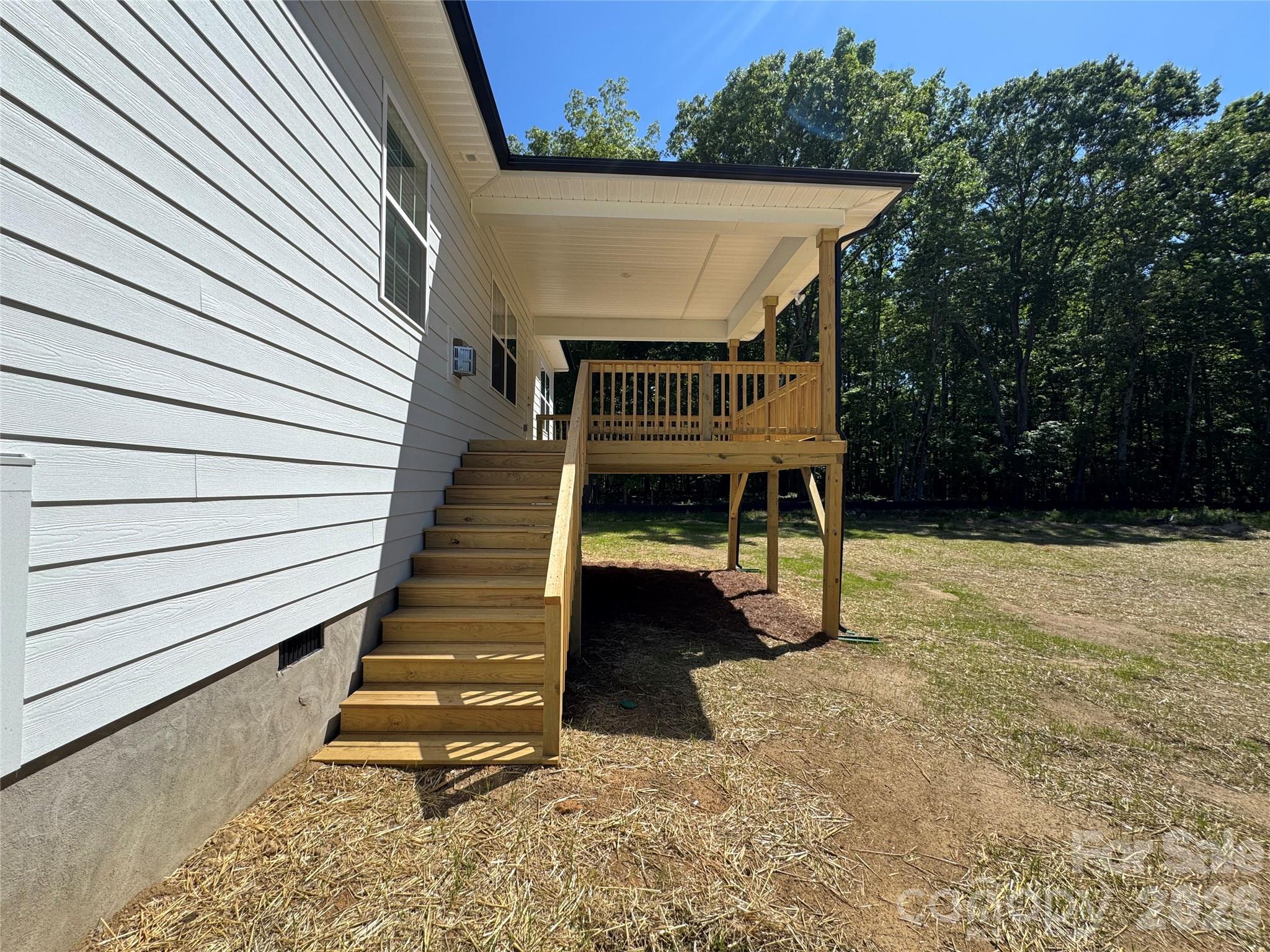 Single Family Residence at 1606 Autumn Lane, York, photo 36 of 39