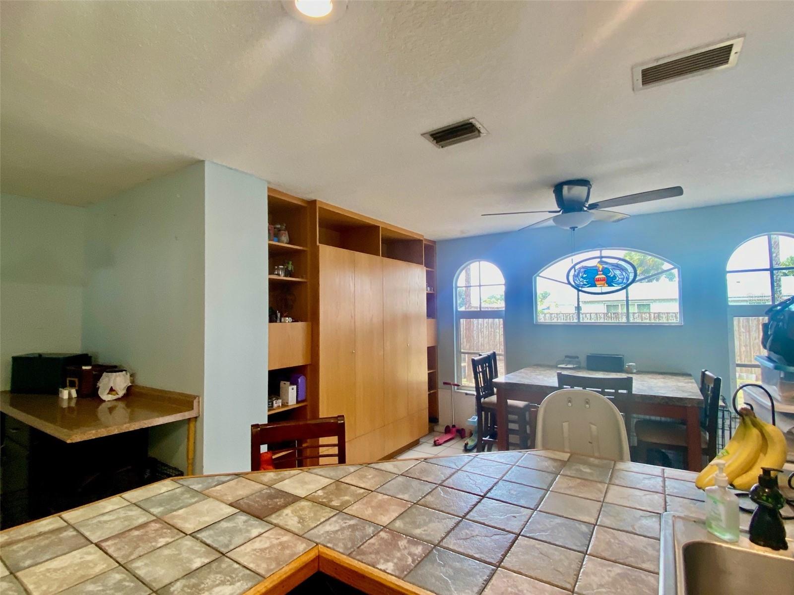 Single Family Residence at 132 RUTGERS RD, VENICE, photo 11 of 19