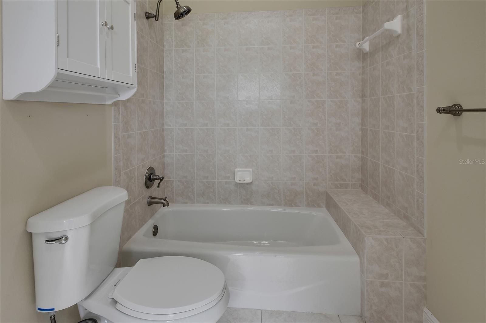 Pass-thru Guest Bathroom - 2590 ERENA DR, NEW SMYRNA BEACH