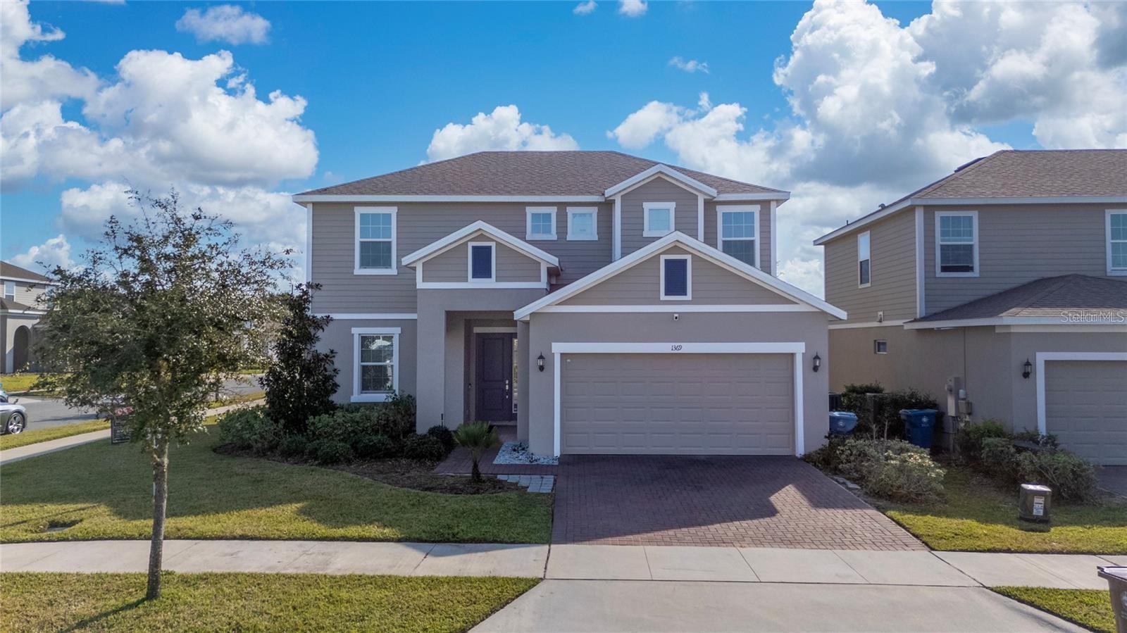 1369 YORKDALE RD