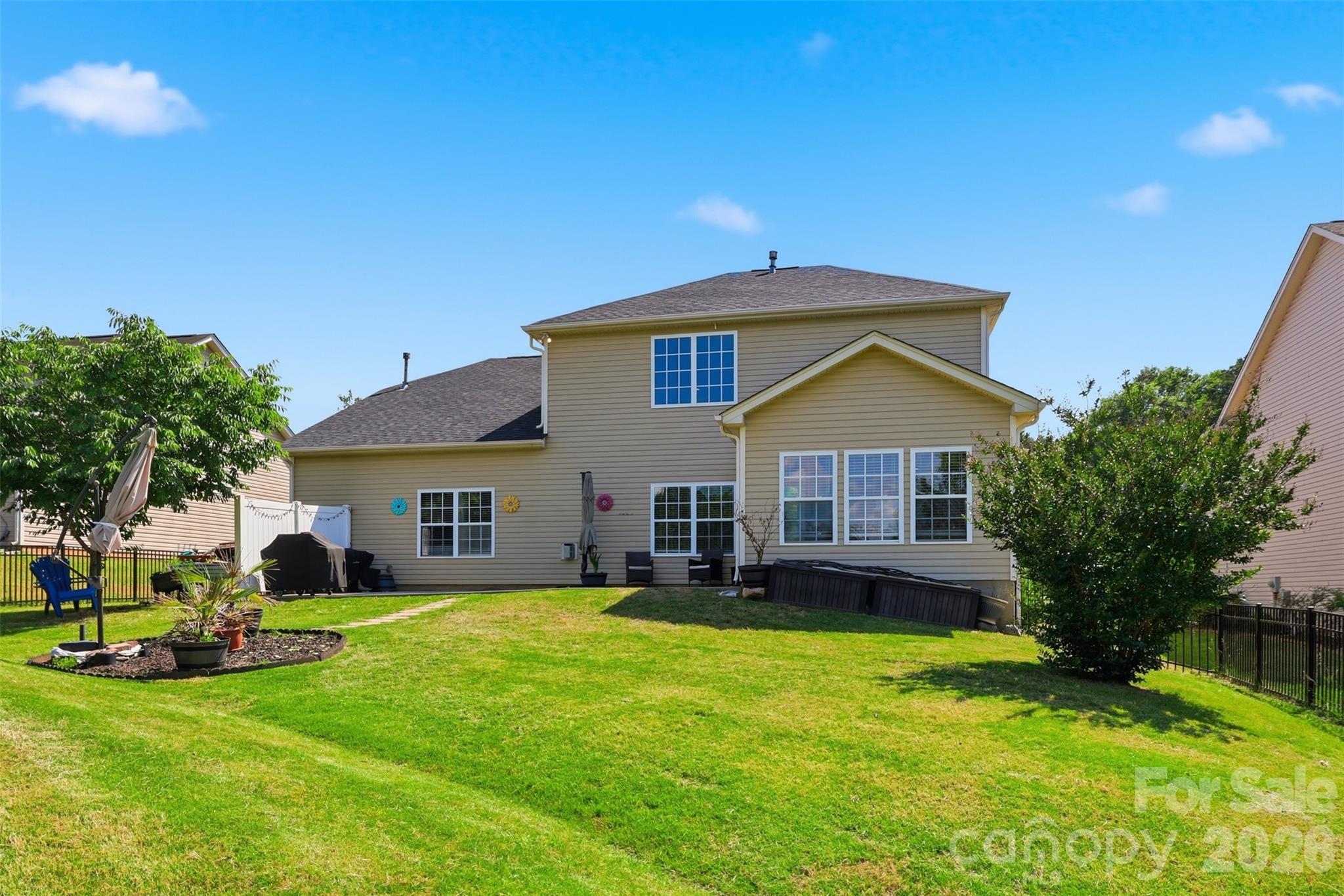 Single Family Residence at 13156 Wilburn Park Lane, Indian Land, photo 5 of 44