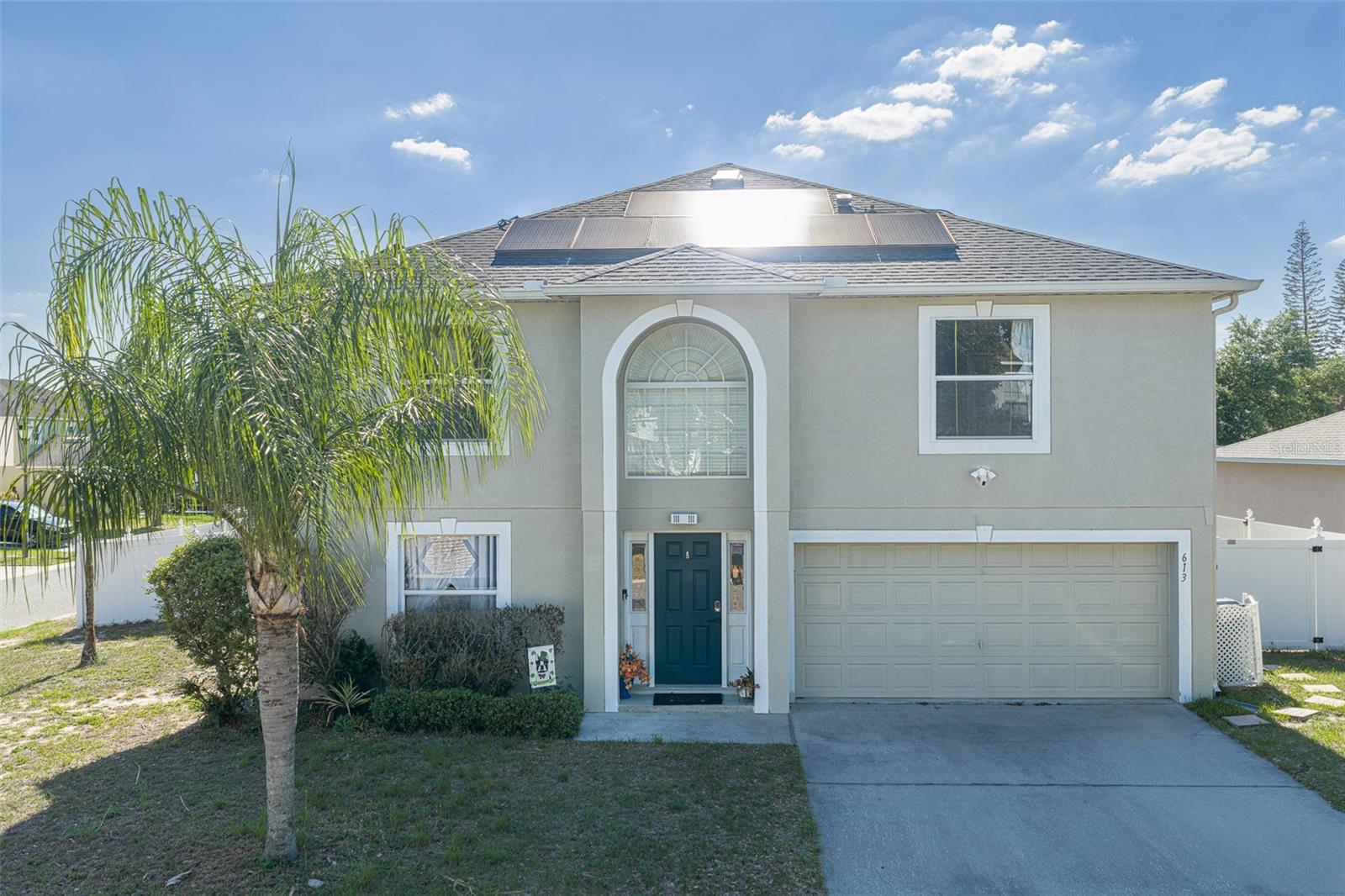 613 LOBELIA DR