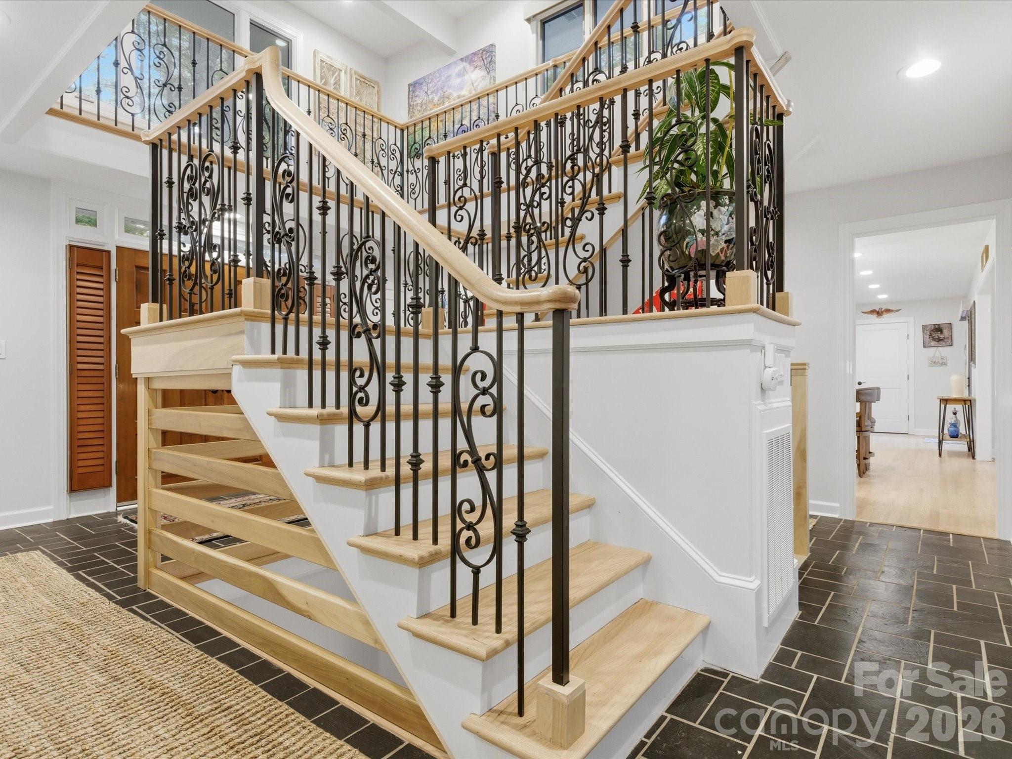 Single Family Residence at 115 Forest Cliff Court NE, Concord, photo 10 of 48