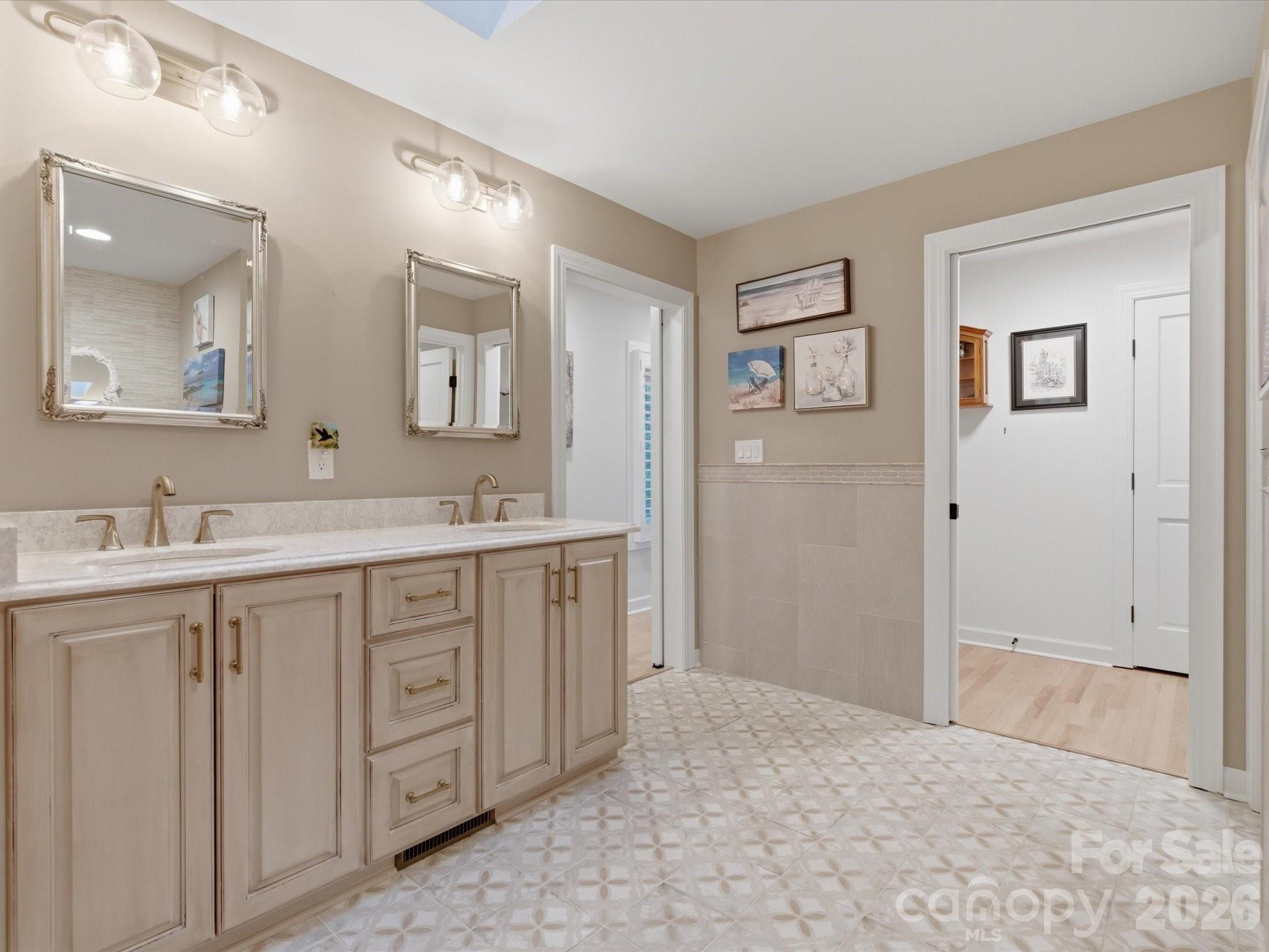 Single Family Residence at 115 Forest Cliff Court NE, Concord, photo 31 of 48