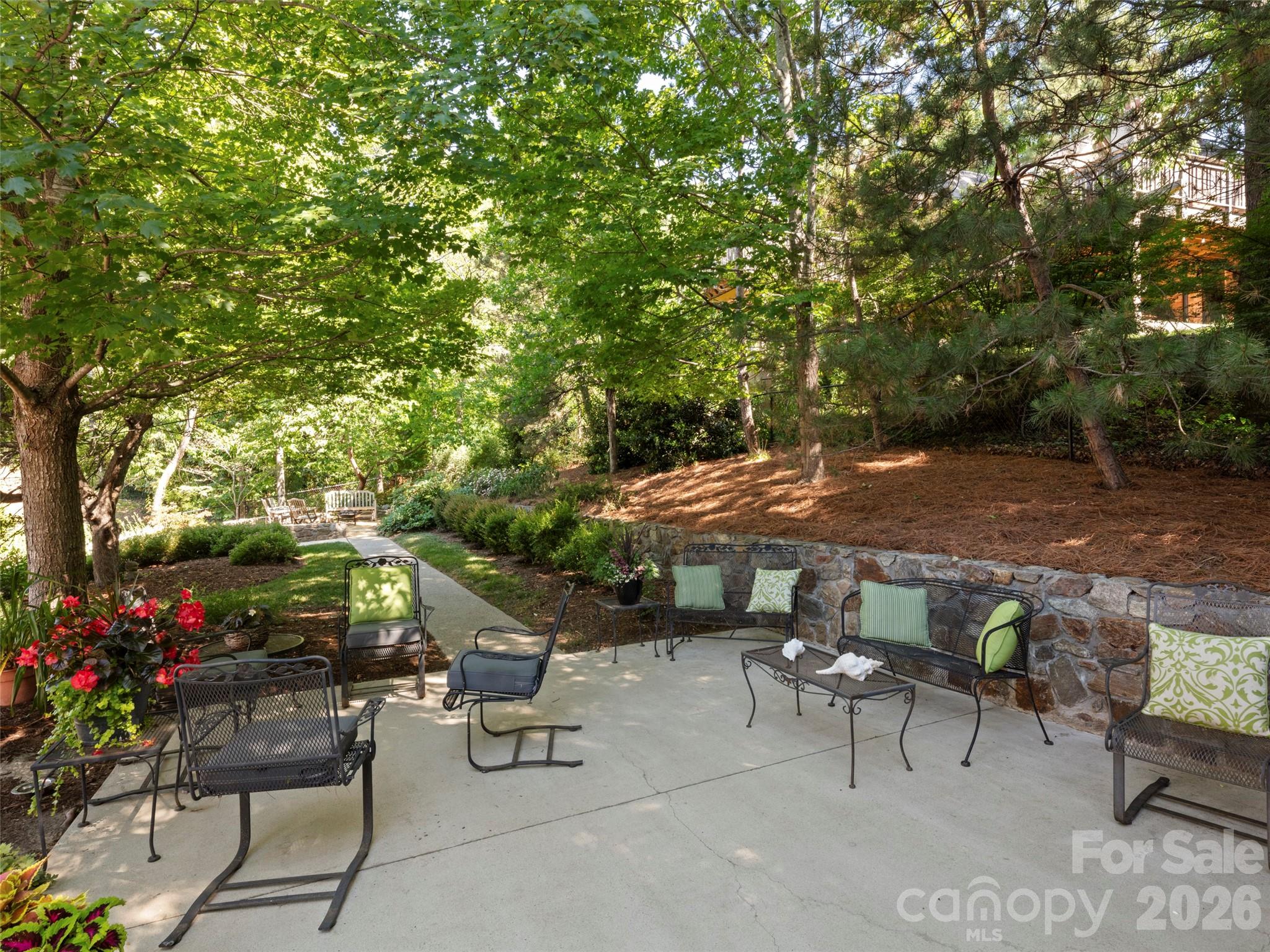 Single Family Residence at 19 Blackwood Road, Asheville, photo 27 of 41